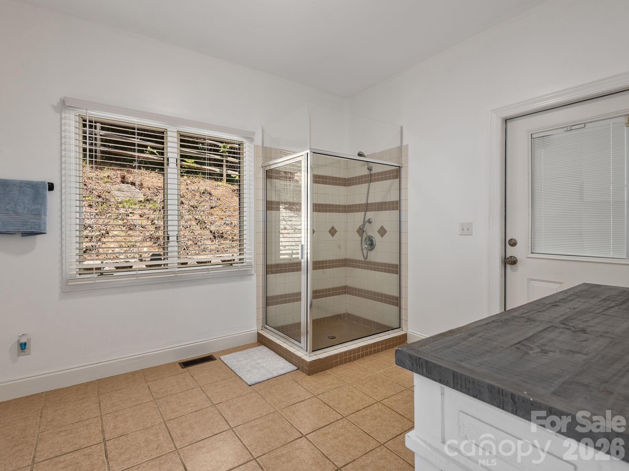 49 Indian Ridge Trail — Hendersonville