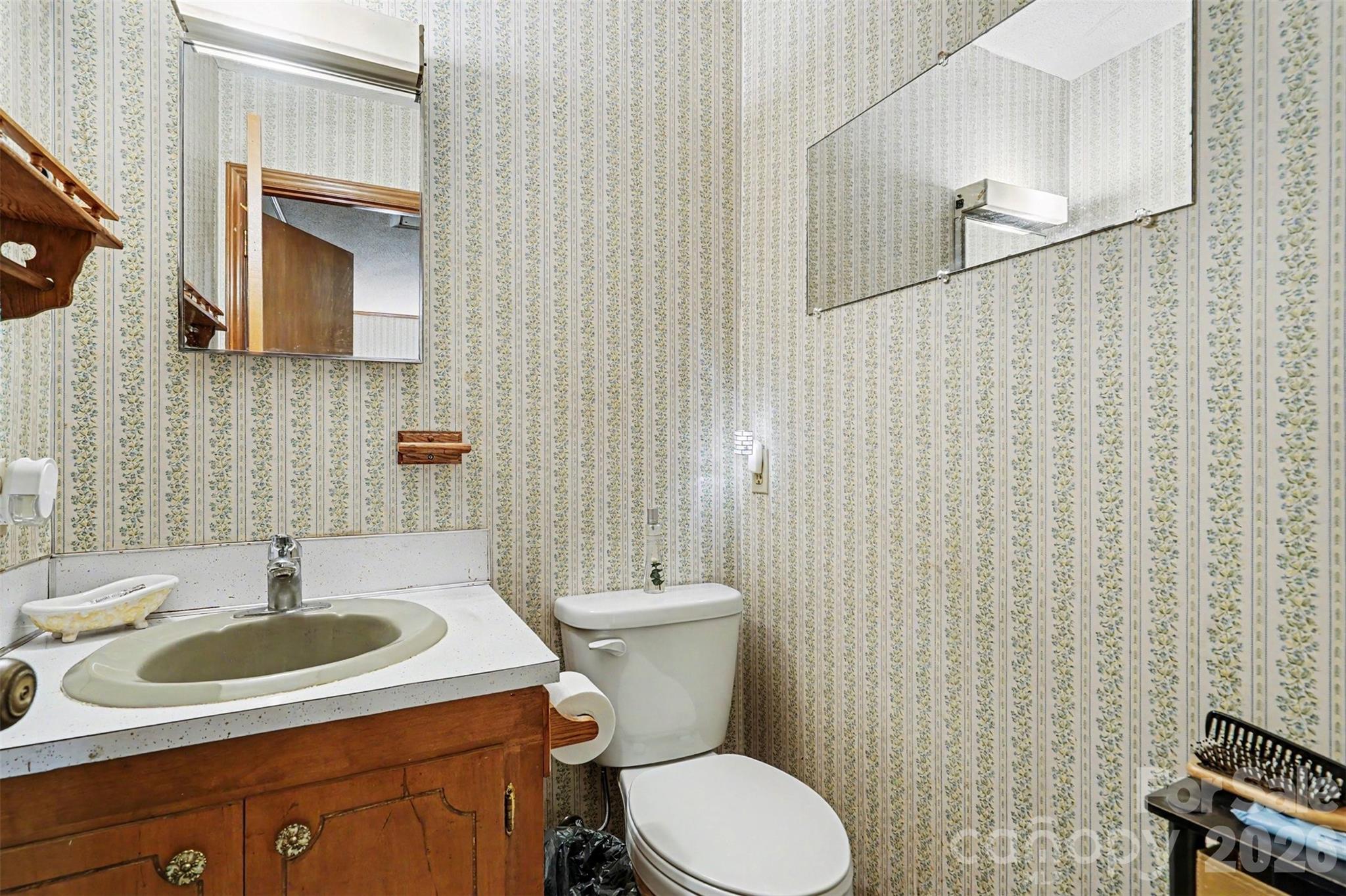 7707 Waxhaw Highway — Waxhaw