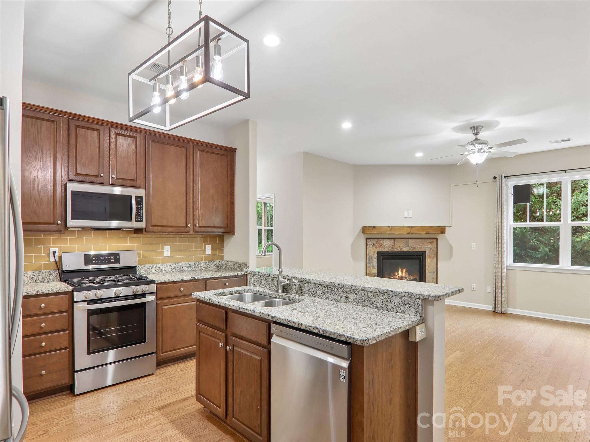 11 Eagle Pointe Way — Flat Rock