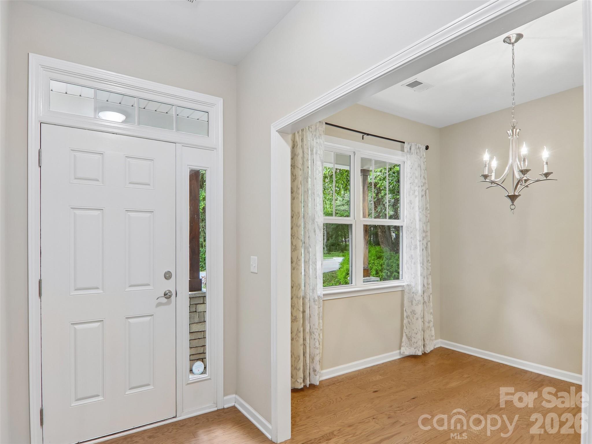 11 Eagle Pointe Way — Flat Rock