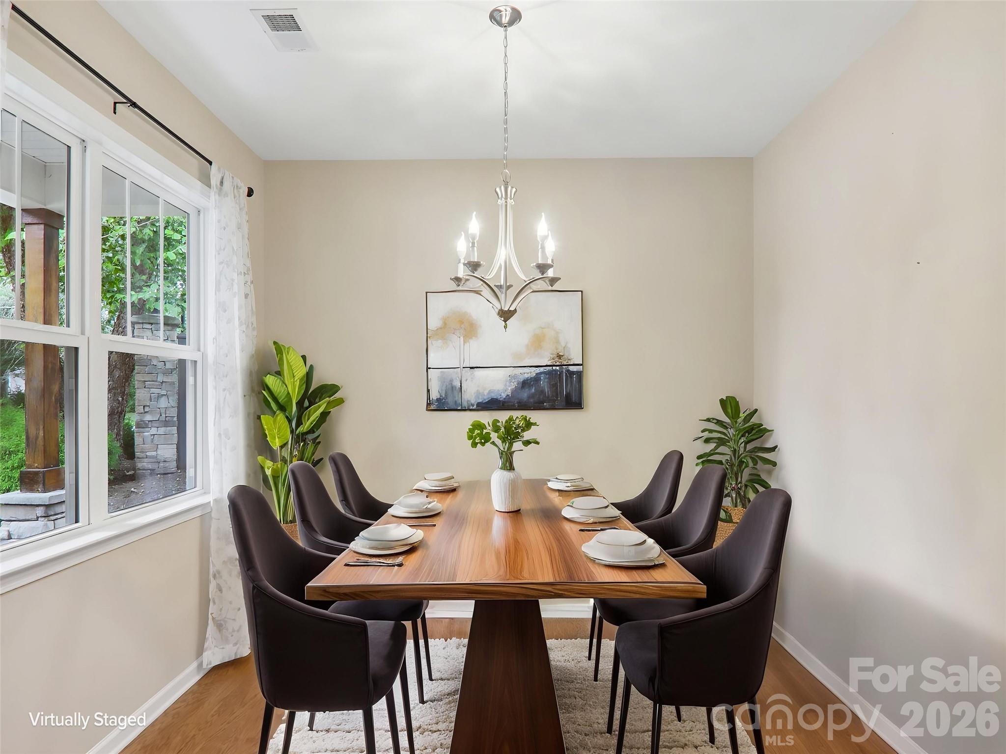 11 Eagle Pointe Way — Flat Rock