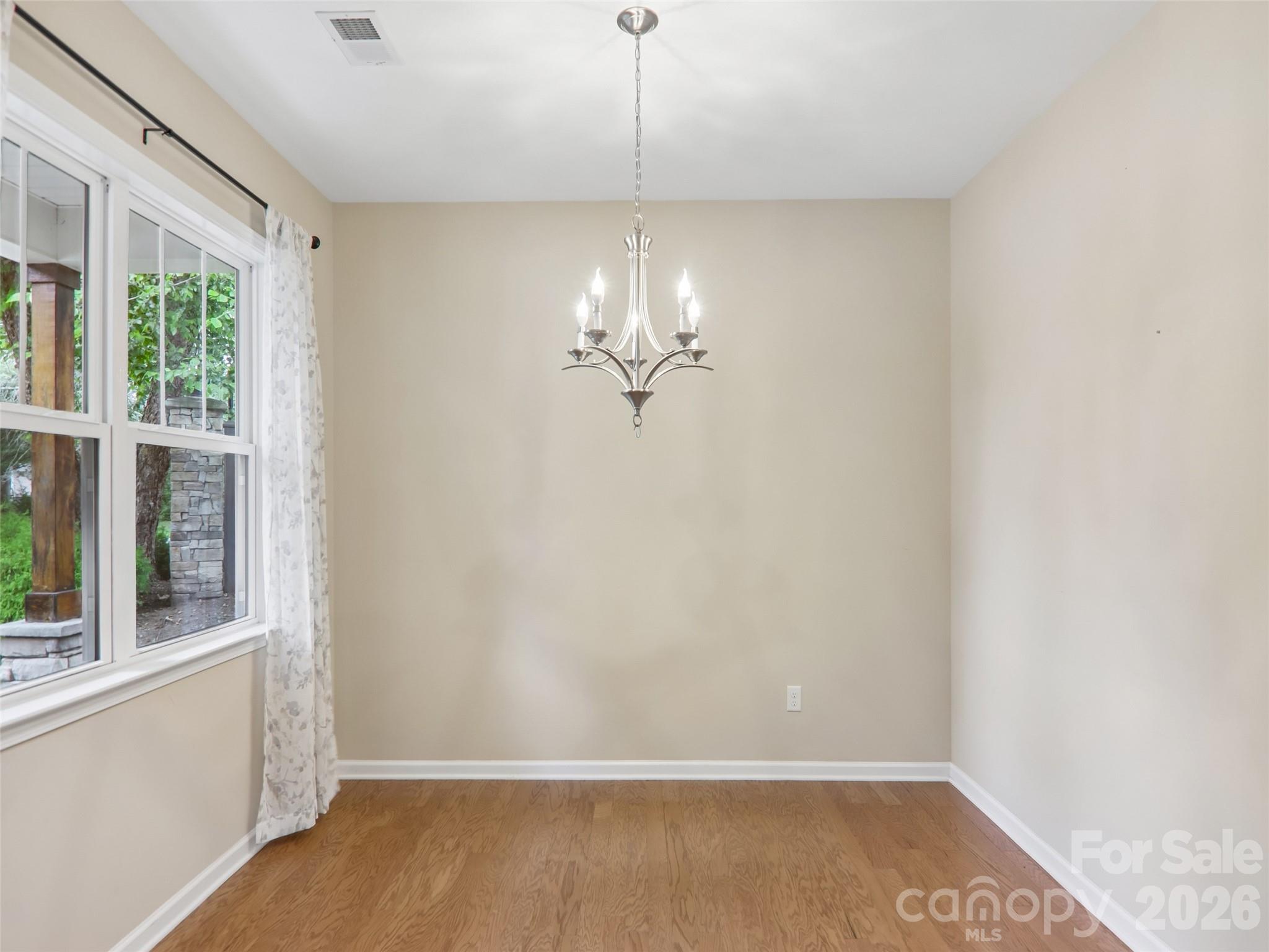 11 Eagle Pointe Way — Flat Rock