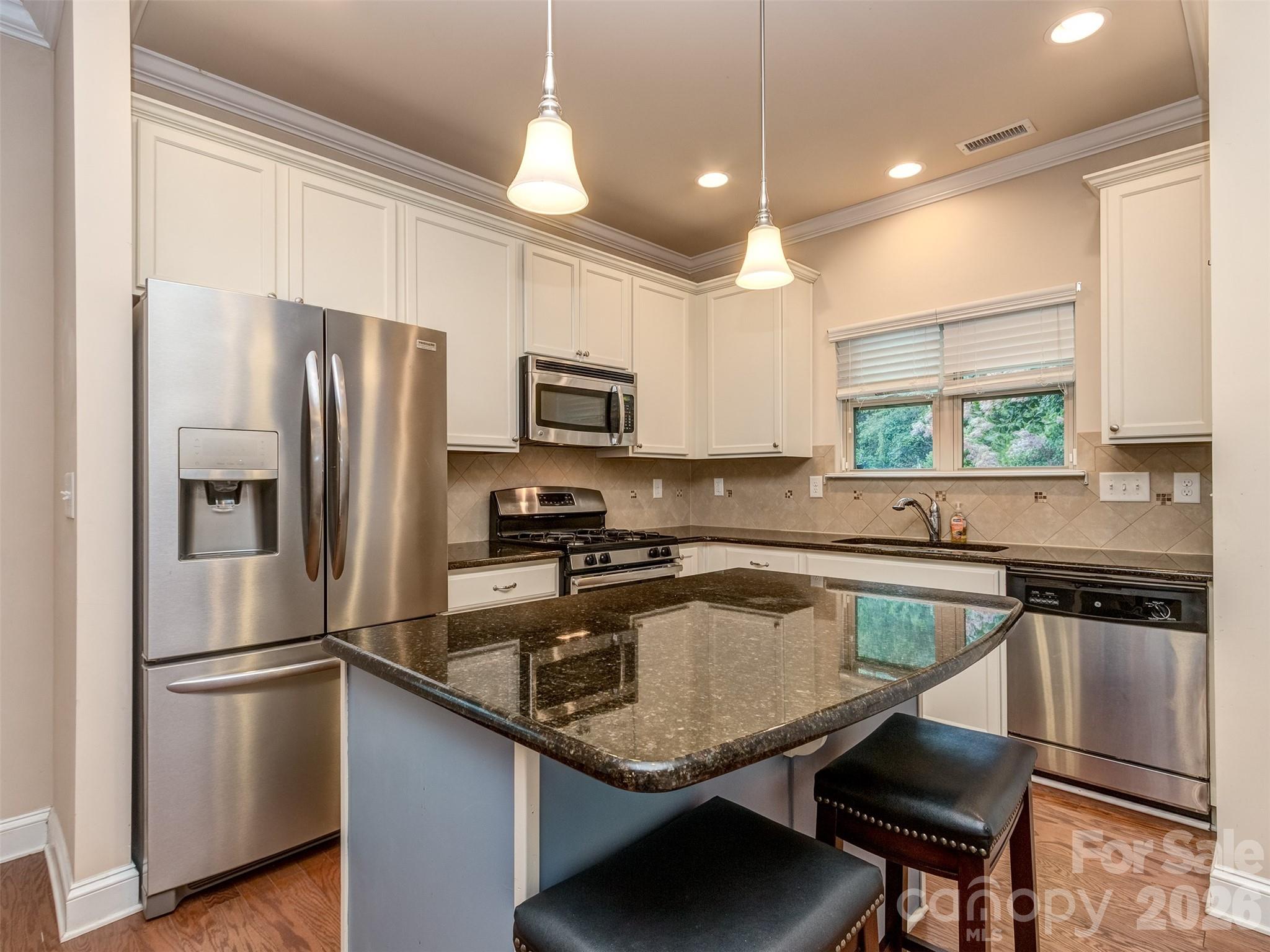 111 Coral Lane — Mooresville