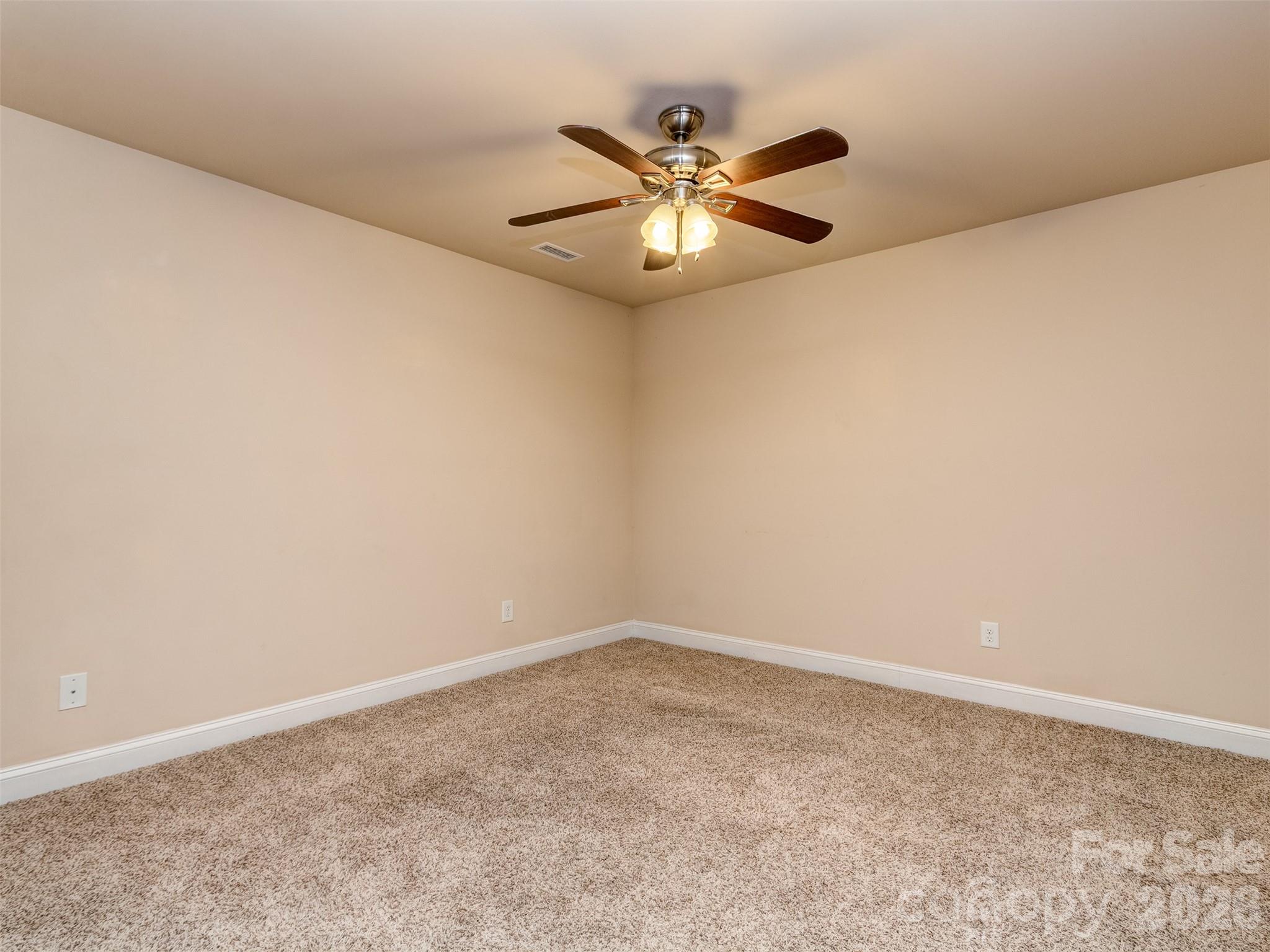 111 Coral Lane — Mooresville