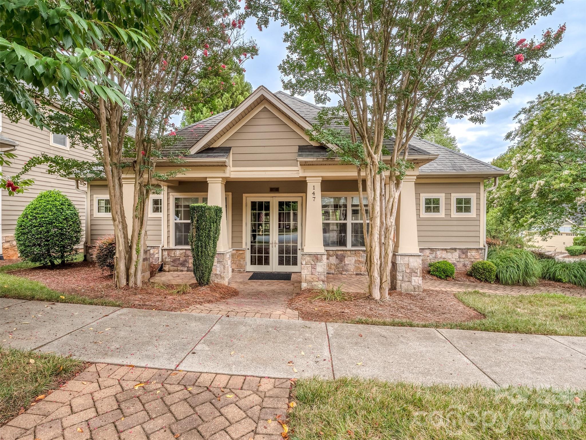 111 Coral Lane — Mooresville