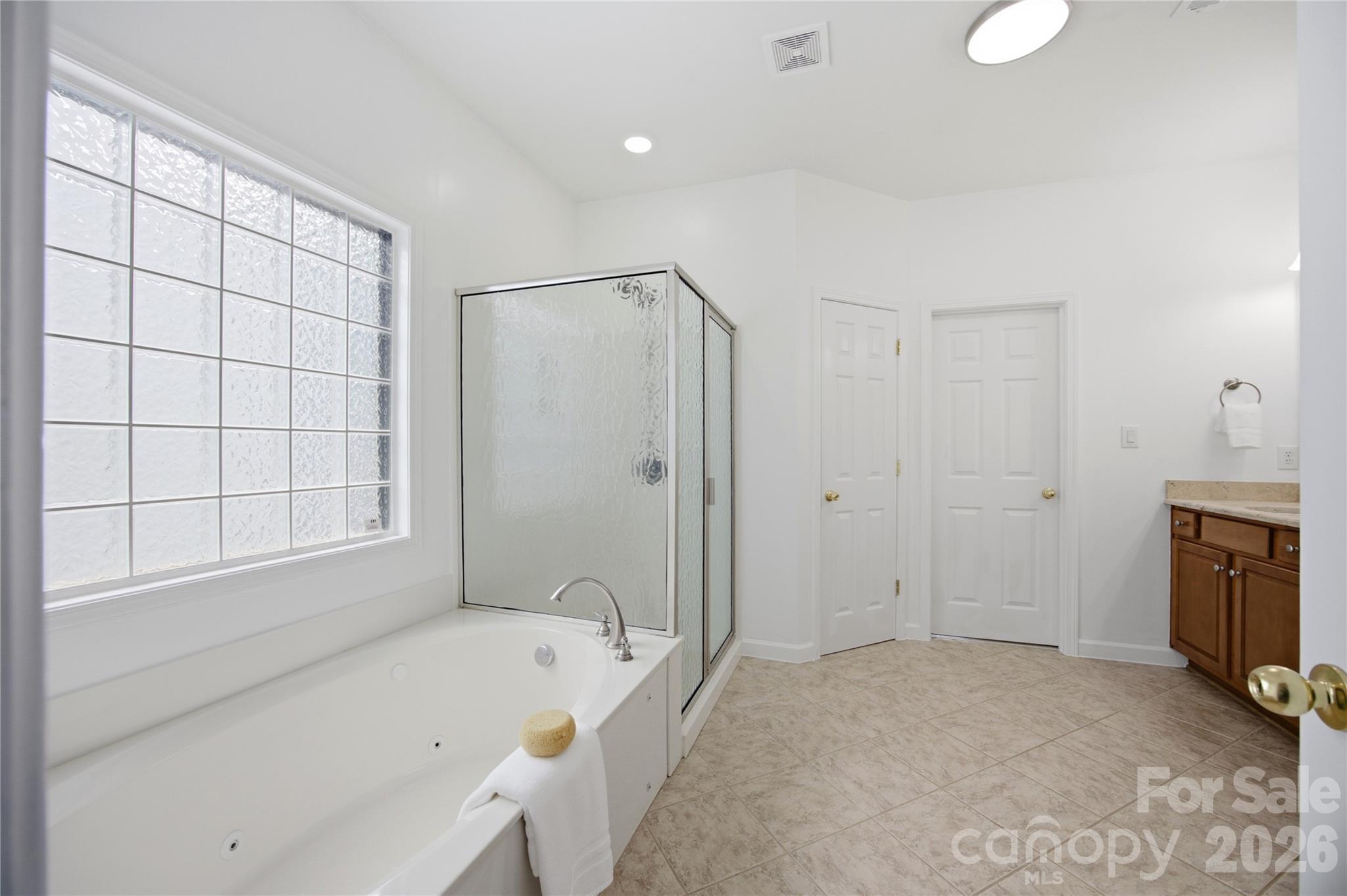16308 Hallaton Drive — Huntersville