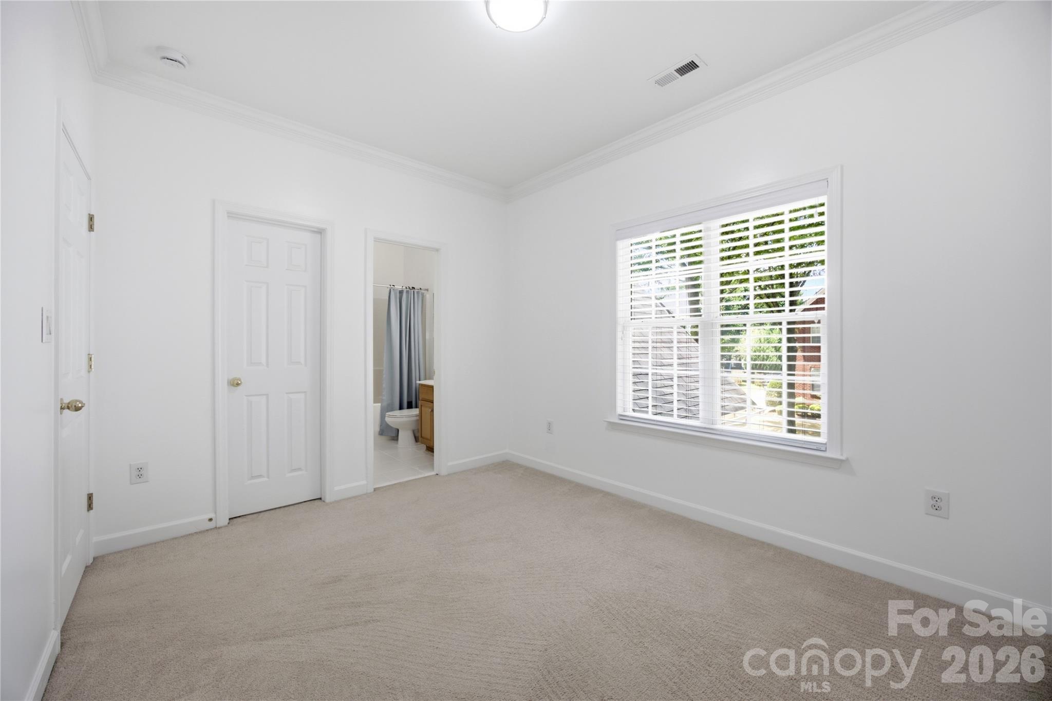 16308 Hallaton Drive — Huntersville