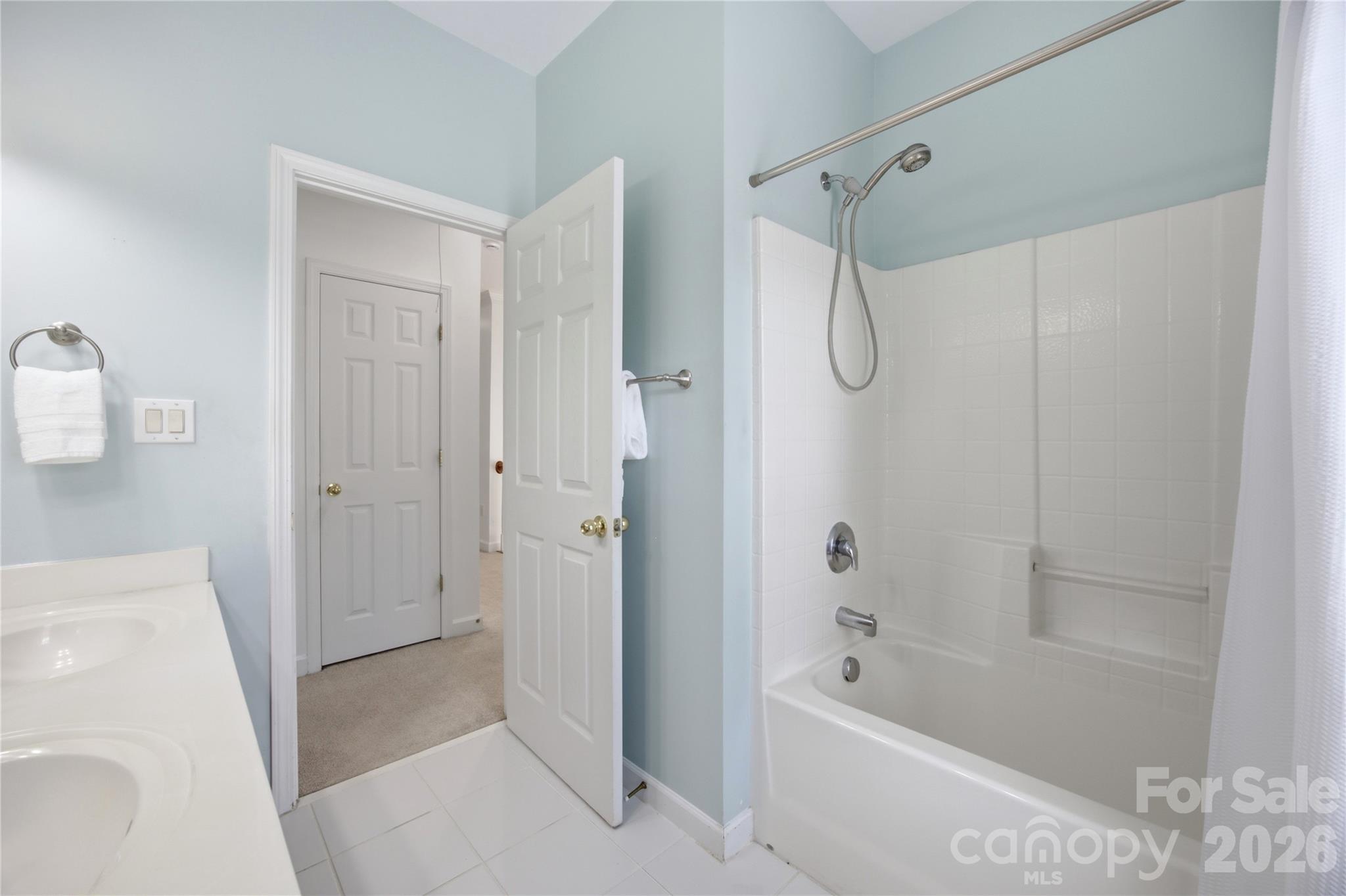 16308 Hallaton Drive — Huntersville