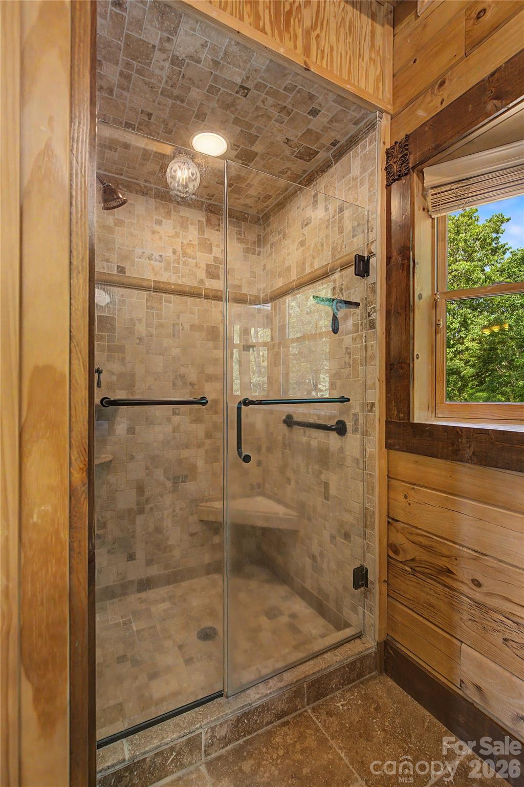 925 Appalachian Way — Bryson City