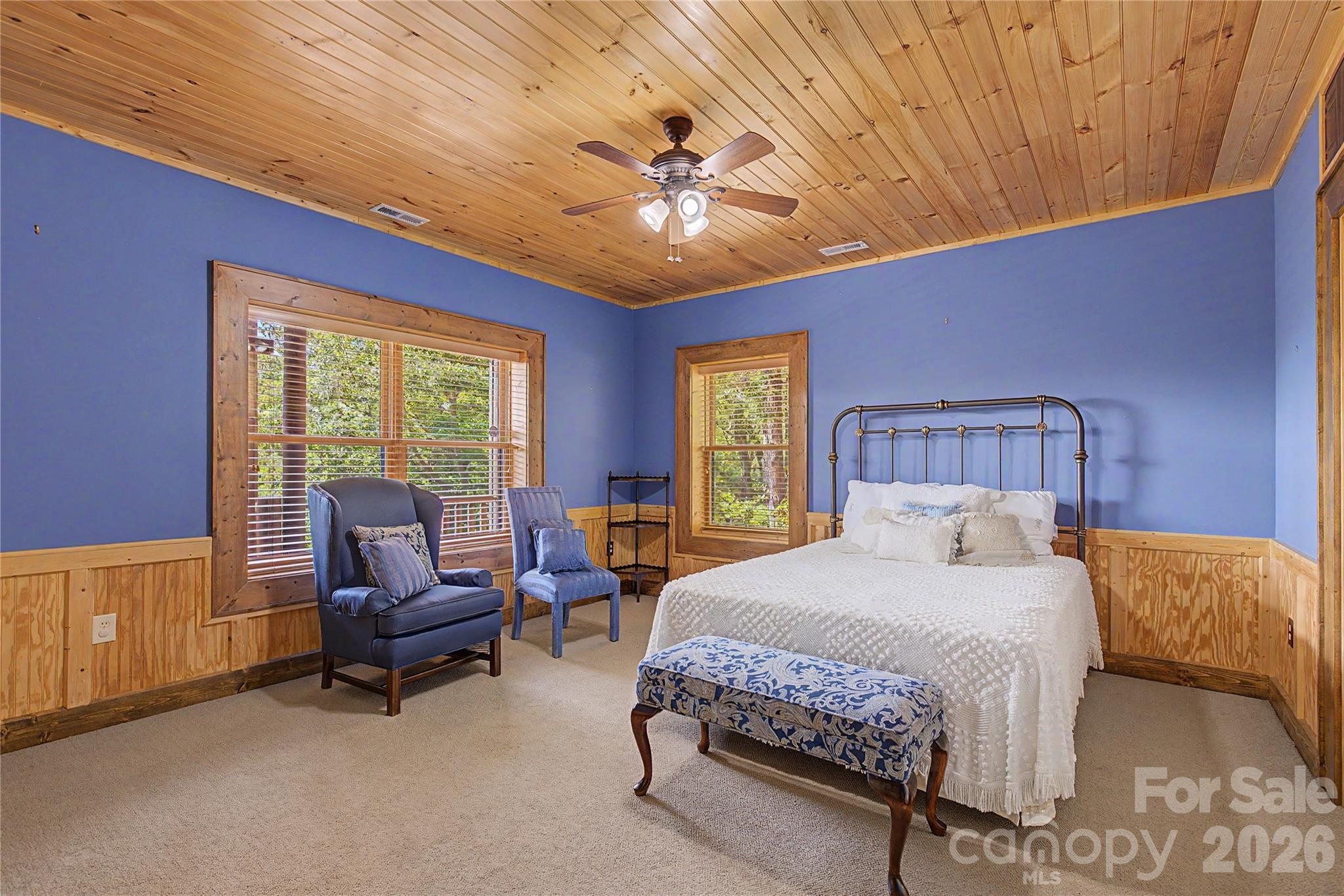925 Appalachian Way — Bryson City