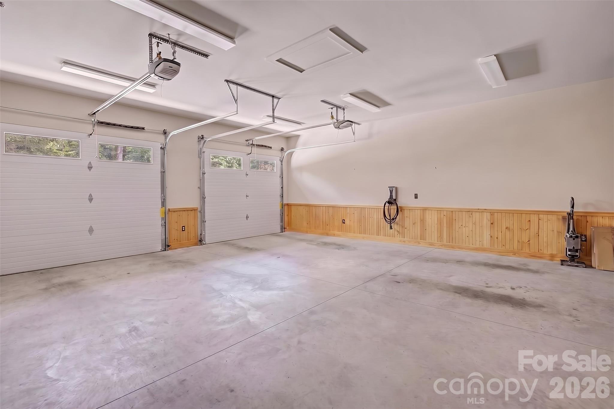 925 Appalachian Way — Bryson City