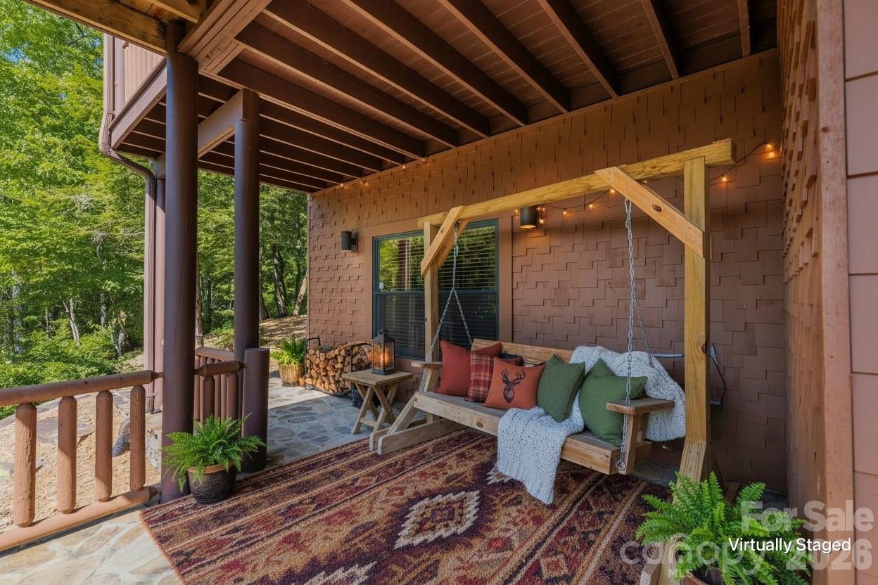 925 Appalachian Way — Bryson City