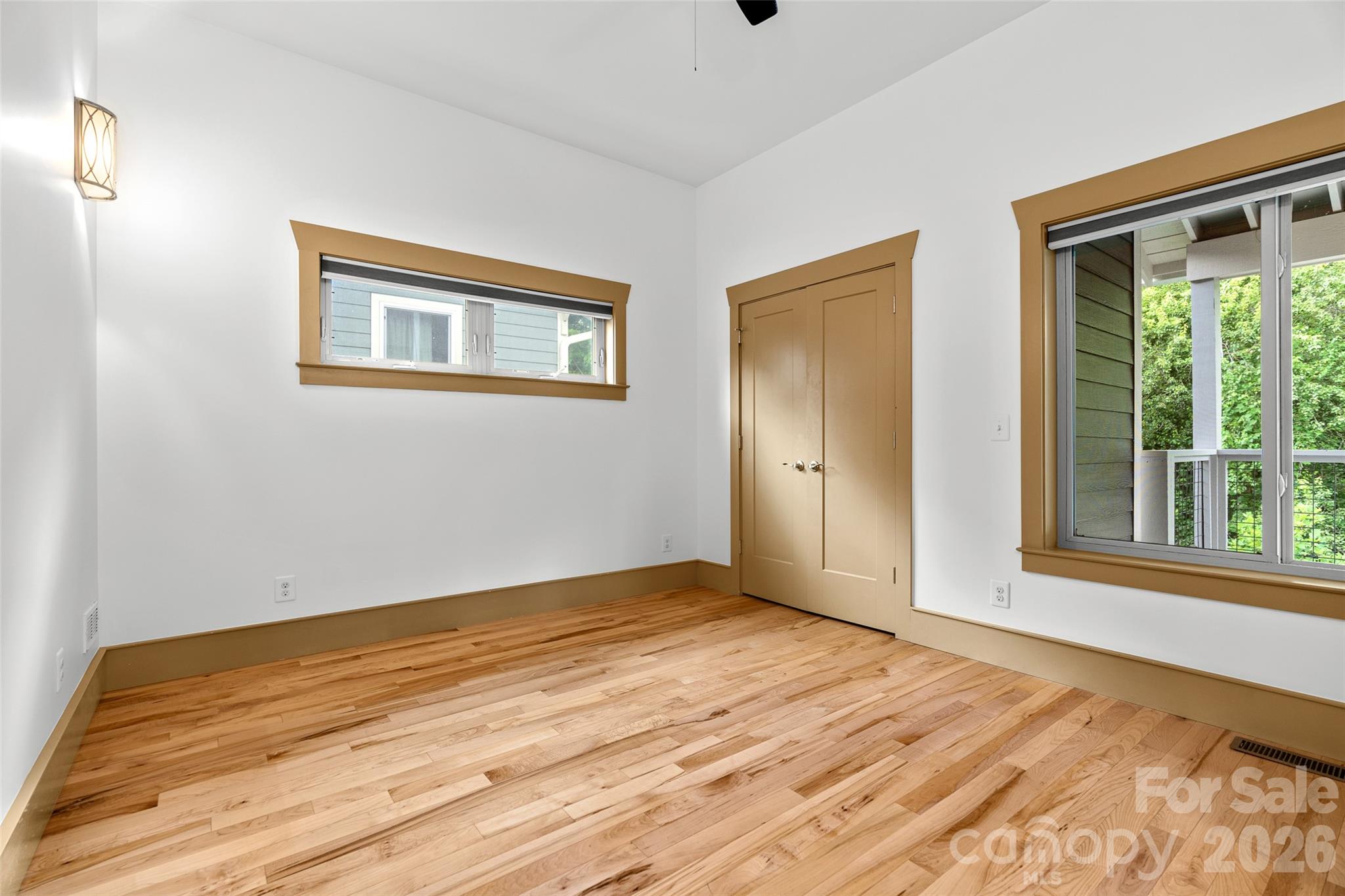 337 Sand Hill Road — Asheville