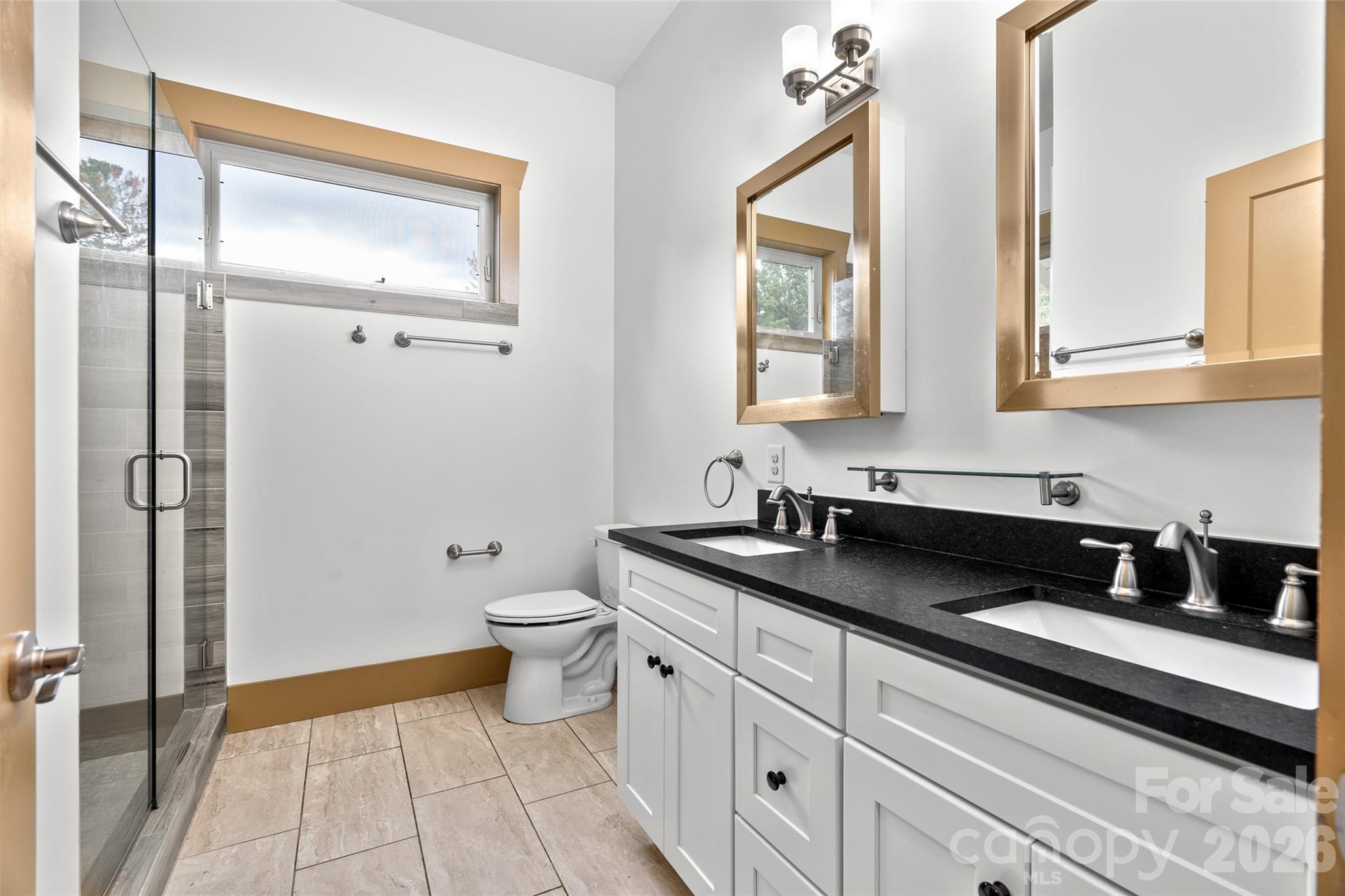 337 Sand Hill Road — Asheville