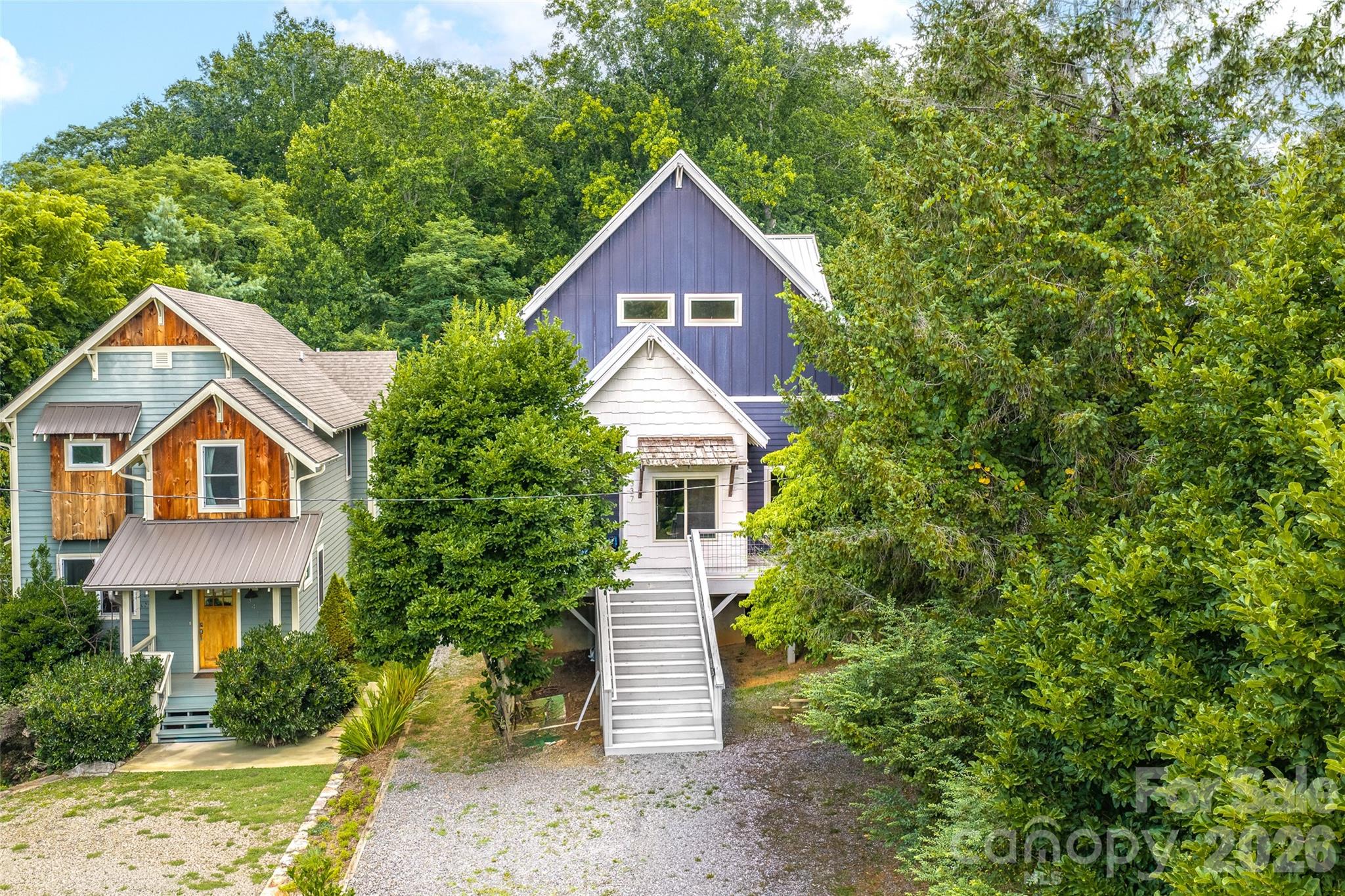 337 Sand Hill Road — Asheville