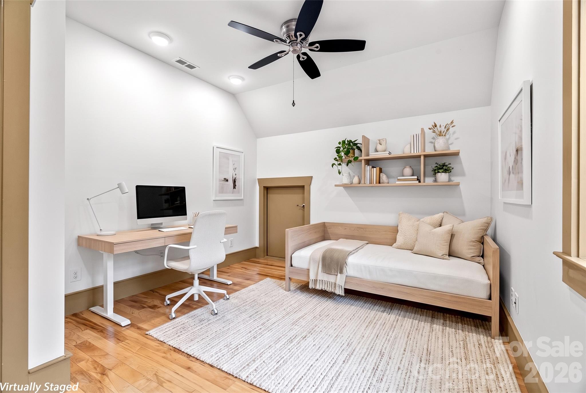337 Sand Hill Road — Asheville