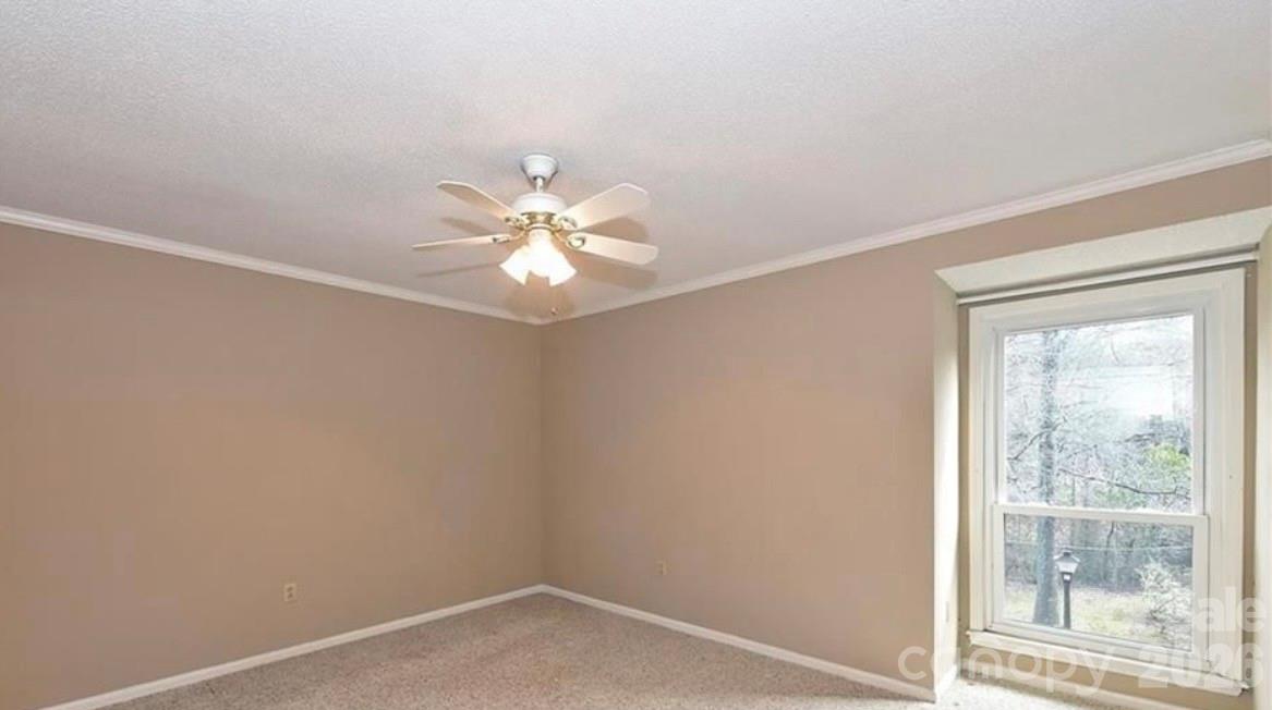 7345 Winery Lane #907 — Charlotte