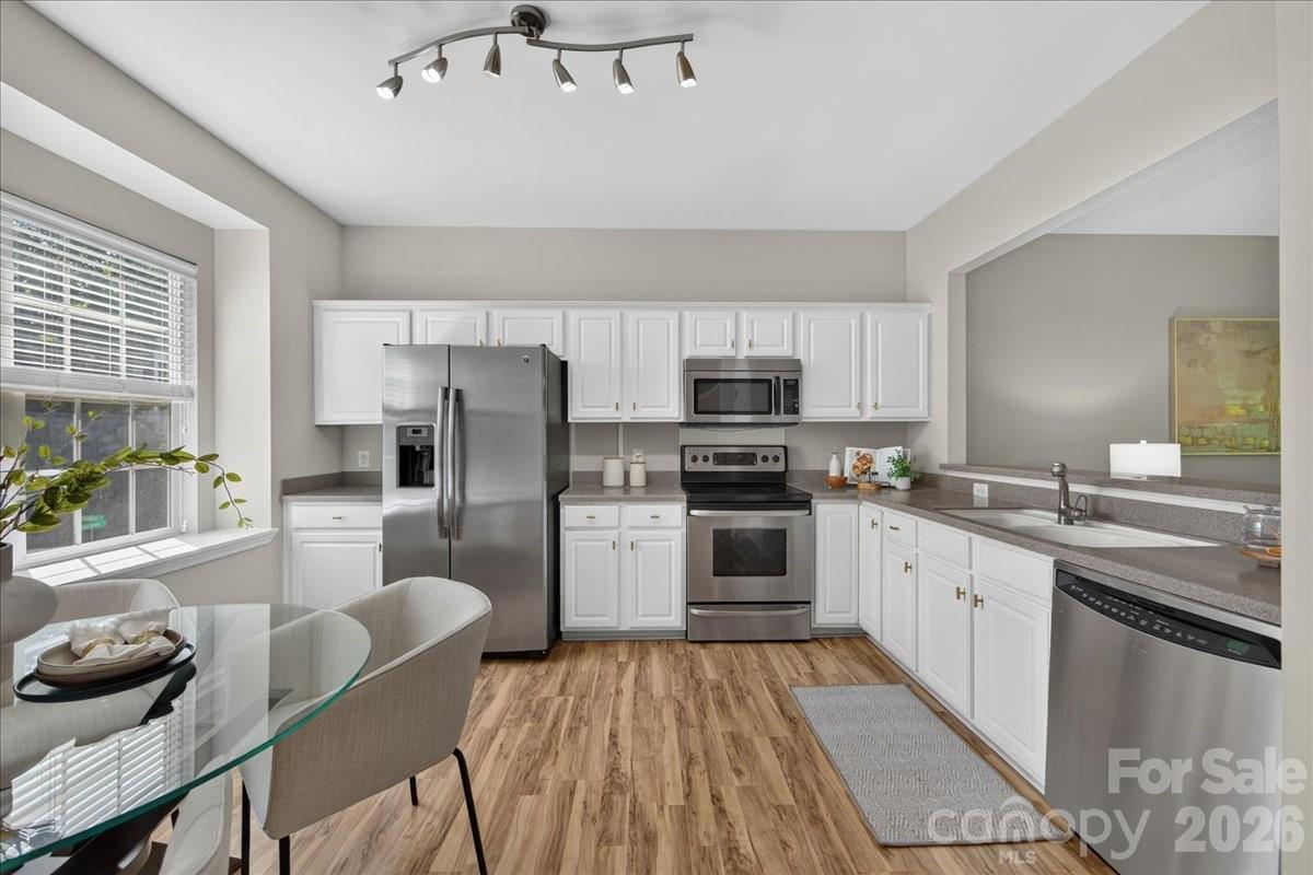 3054 Castleberry Court — Charlotte