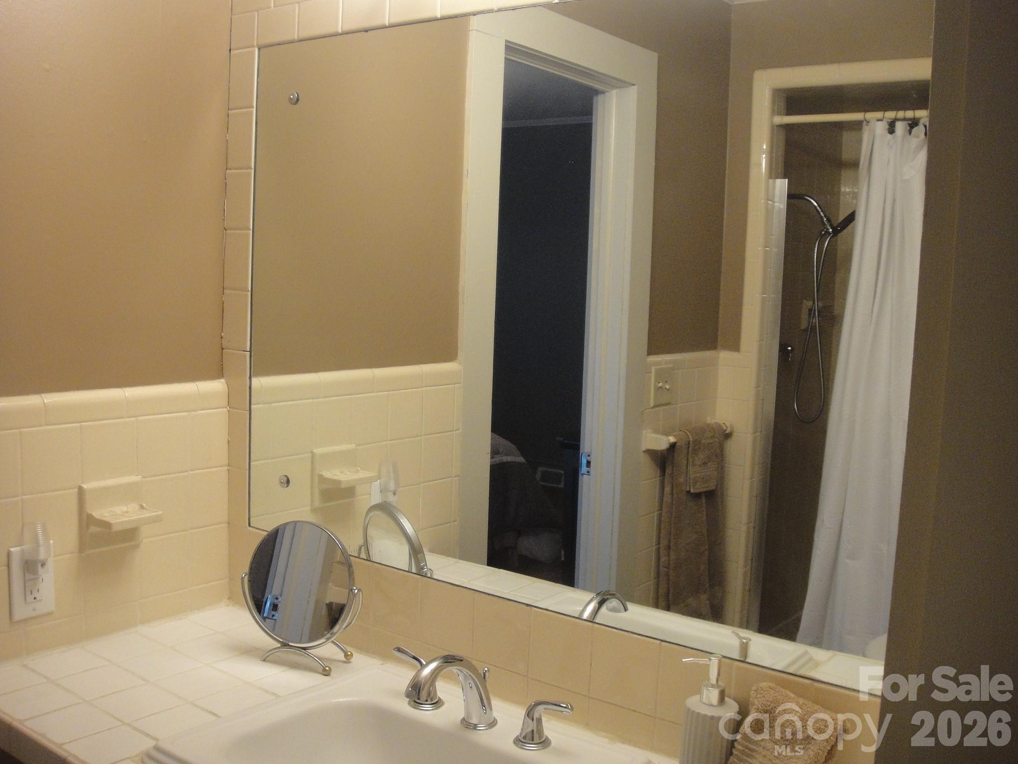 501 W Ryder Avenue — Landis