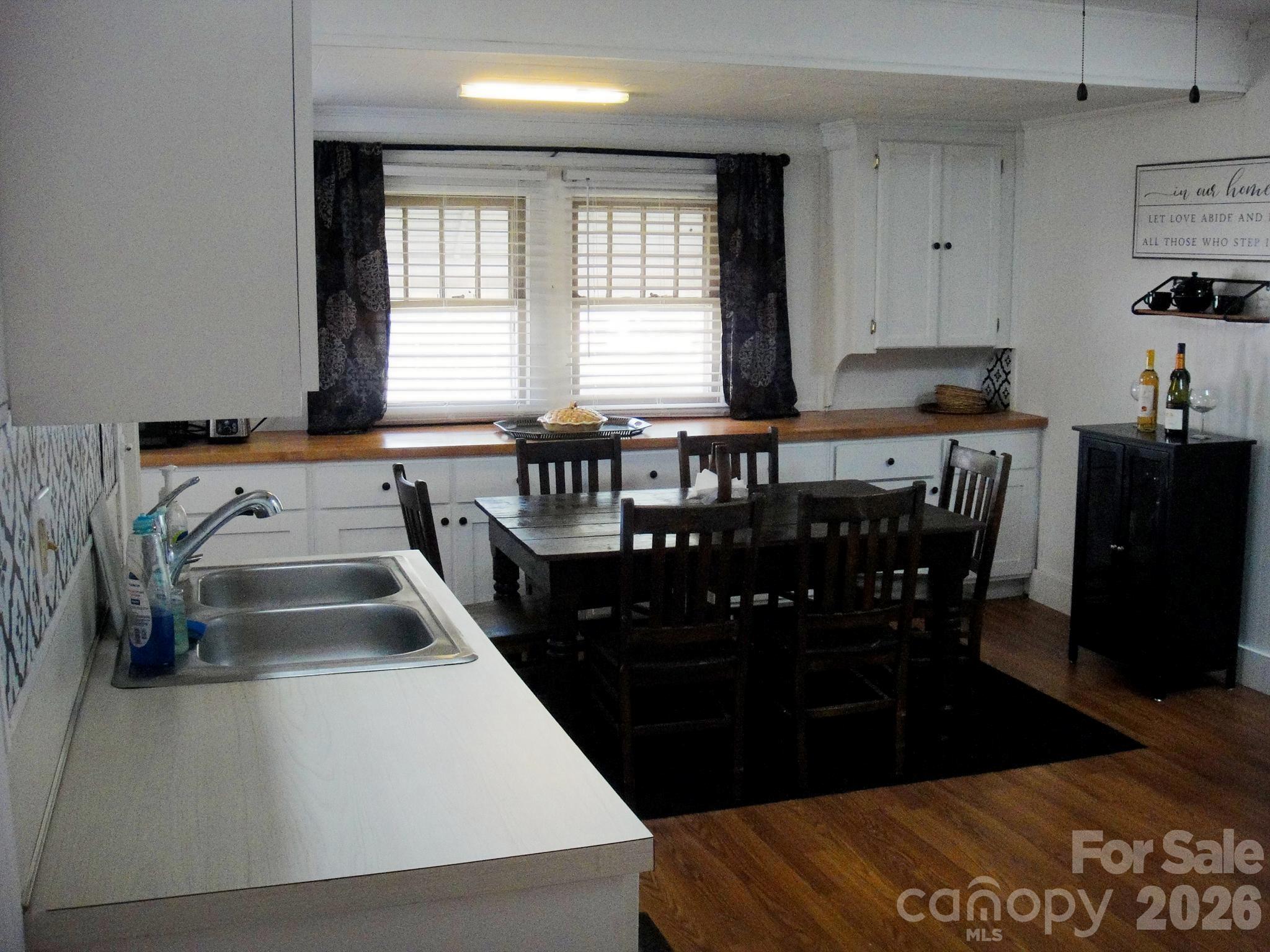 501 W Ryder Avenue — Landis