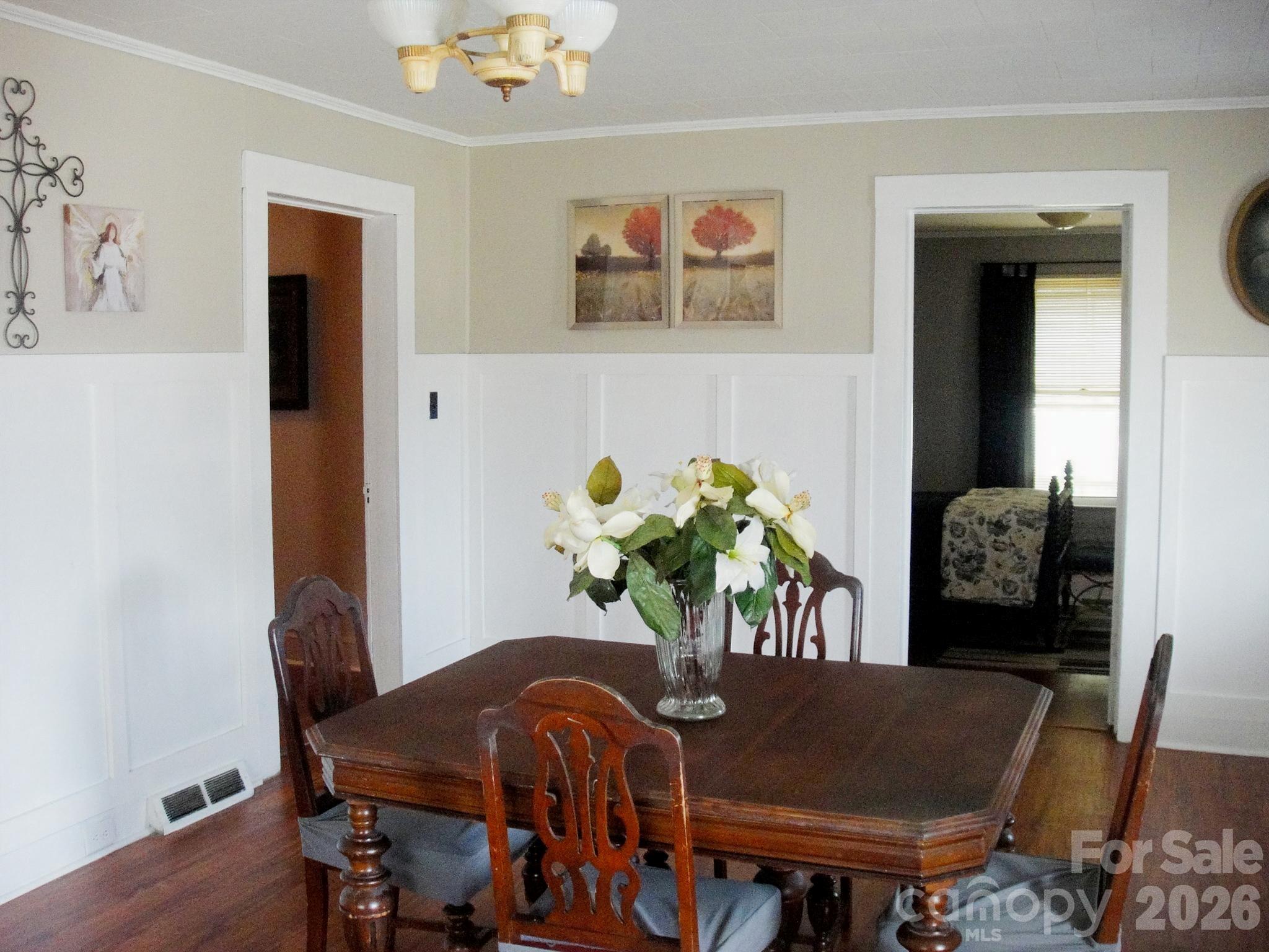 501 W Ryder Avenue — Landis