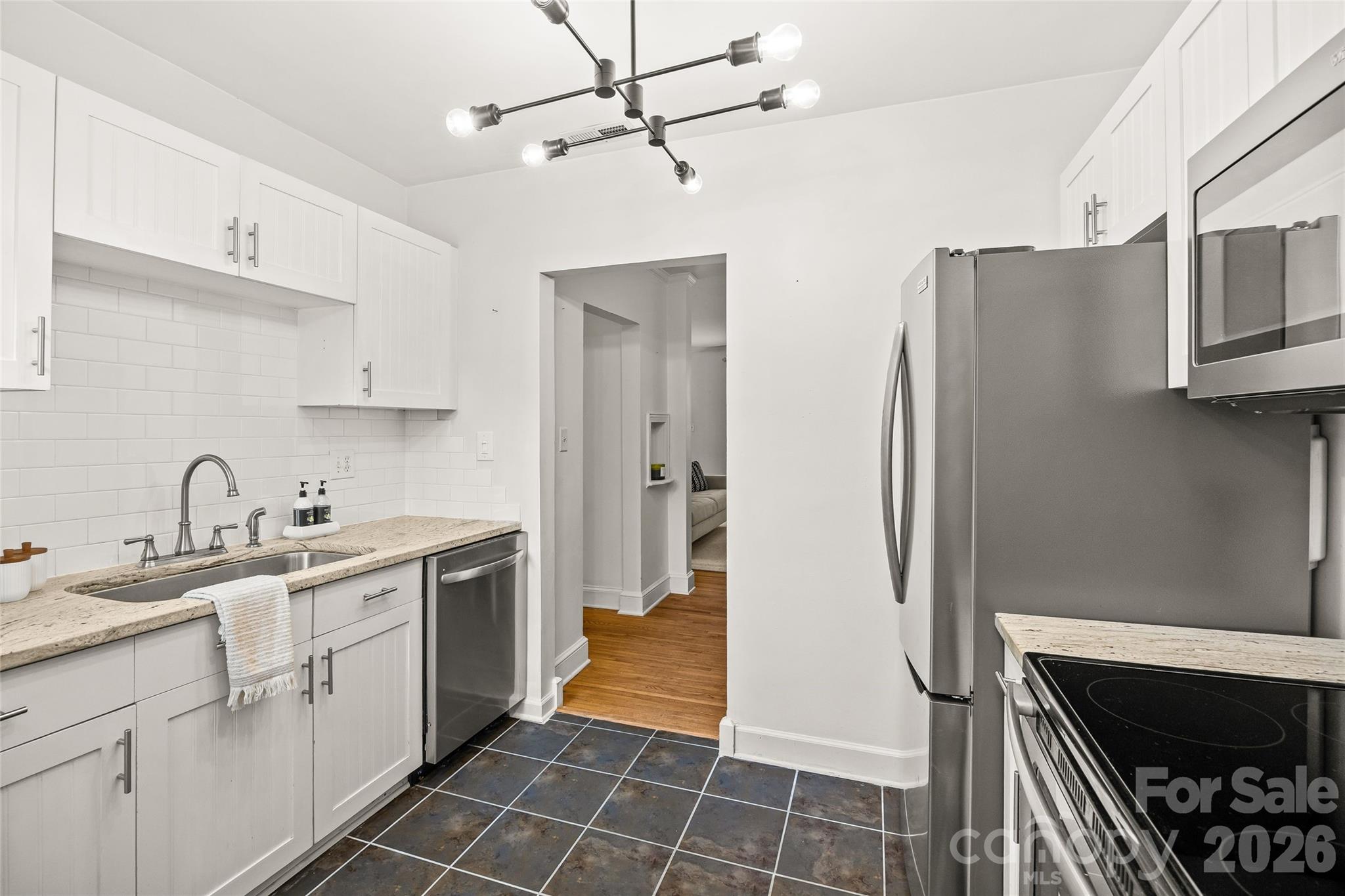 1562 Pecan Avenue — Charlotte