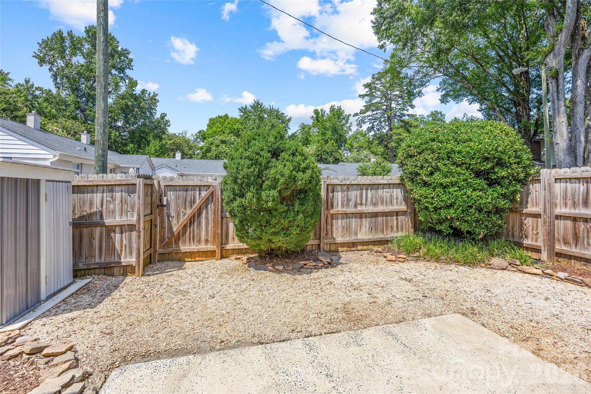 1562 Pecan Avenue — Charlotte
