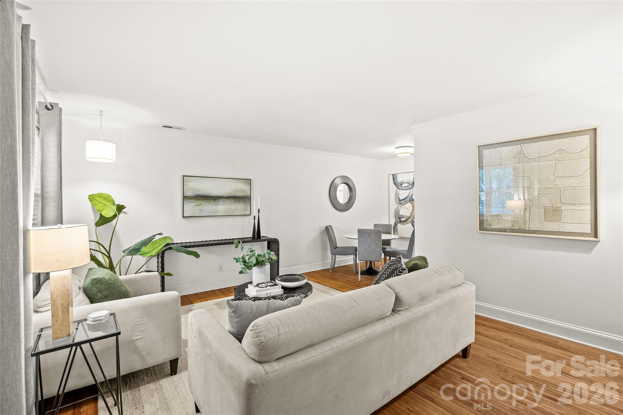 1562 Pecan Avenue — Charlotte