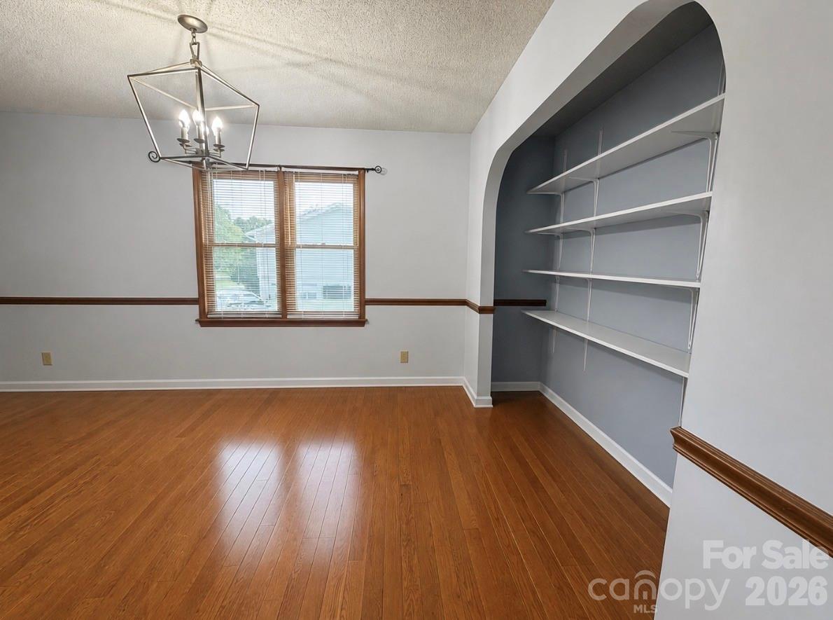 123 Valley Oaks Drive — Advance