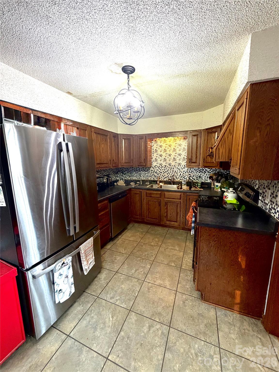 123 Valley Oaks Drive — Advance