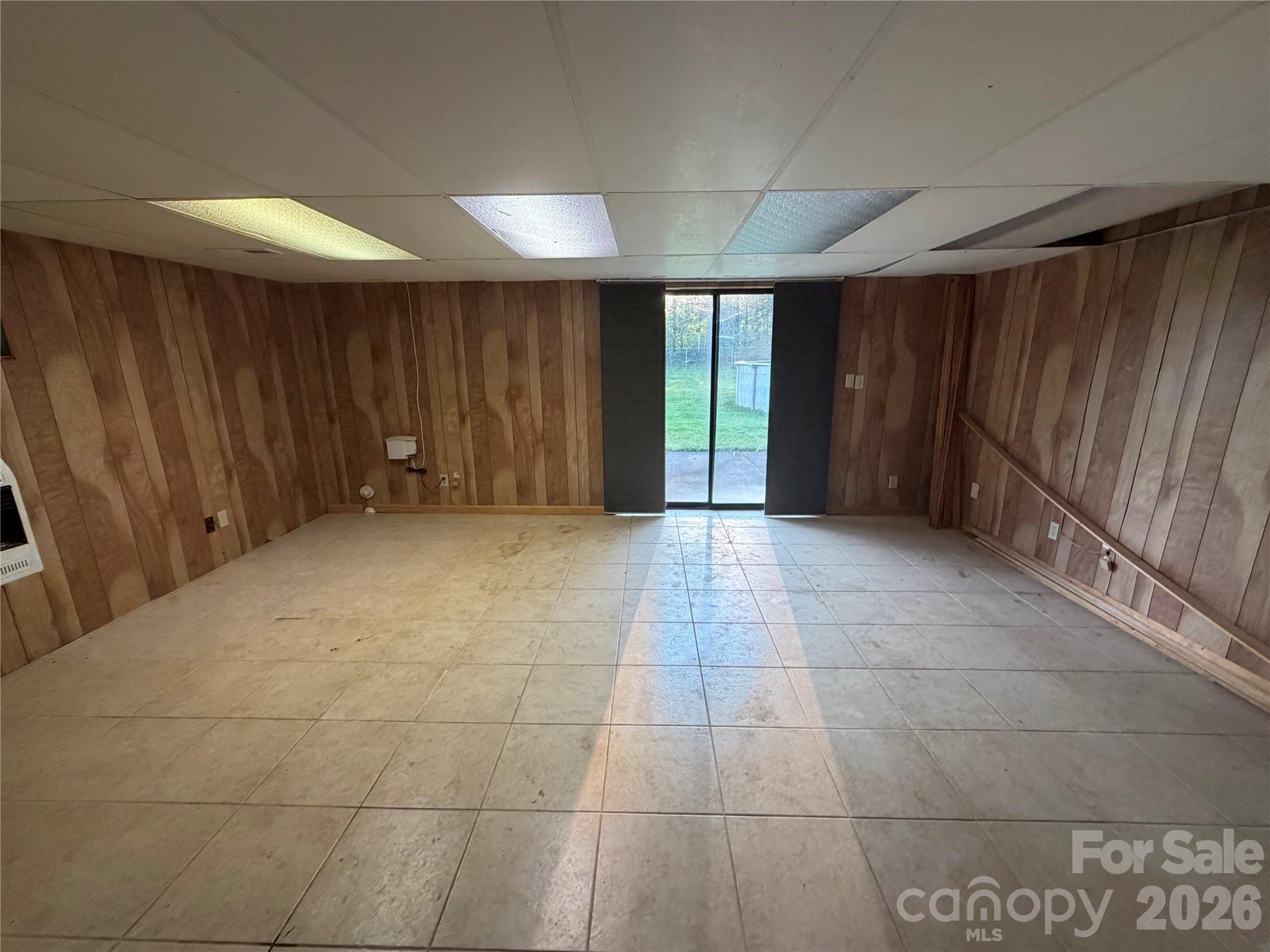 123 Valley Oaks Drive — Advance
