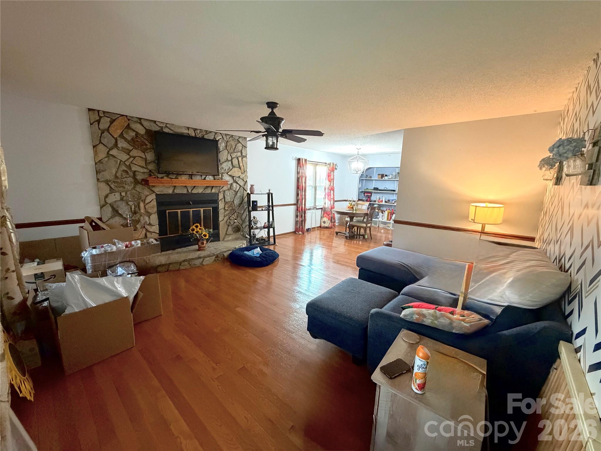 123 Valley Oaks Drive — Advance