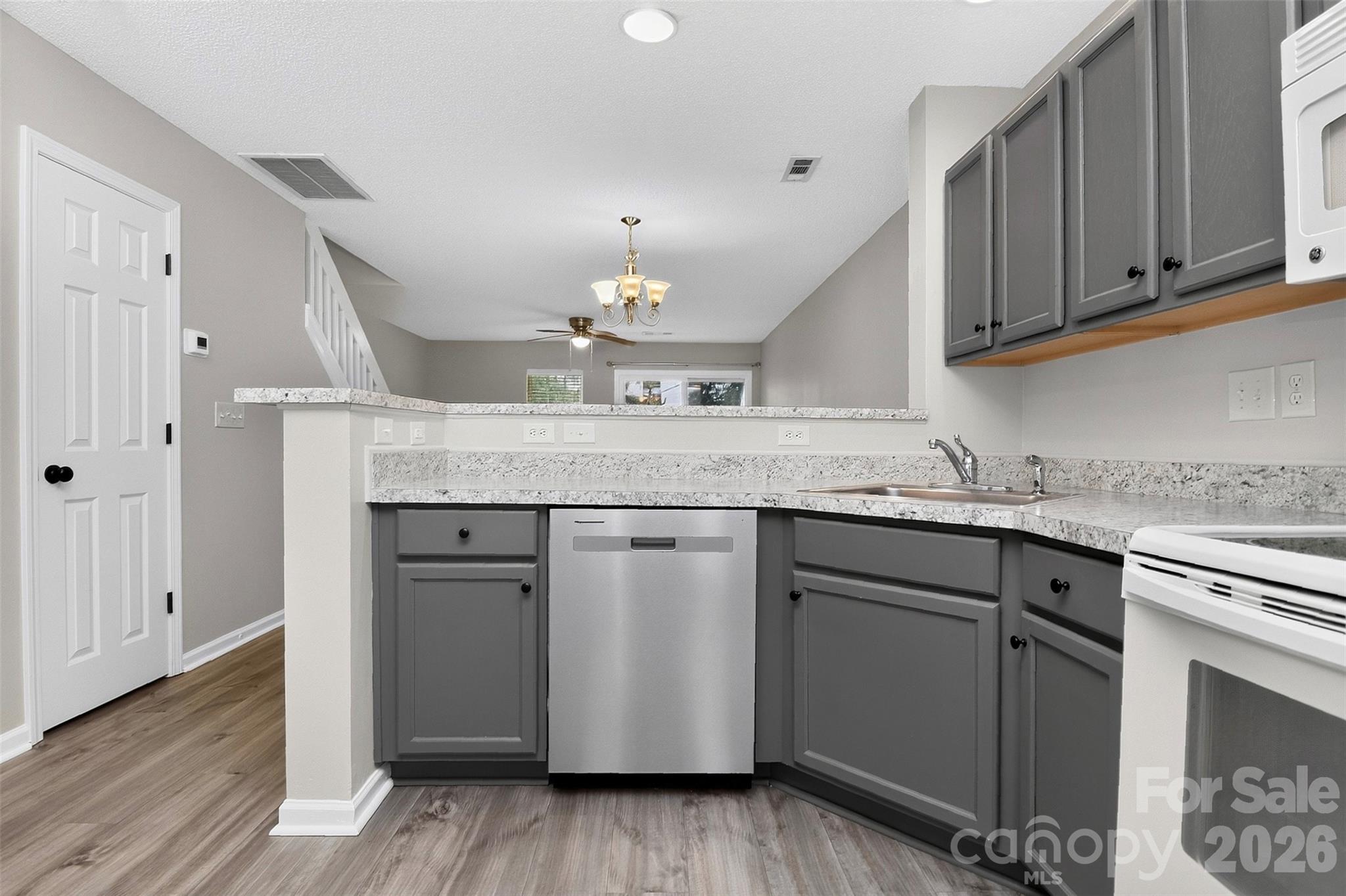 10866 Holly Ridge Boulevard — Charlotte