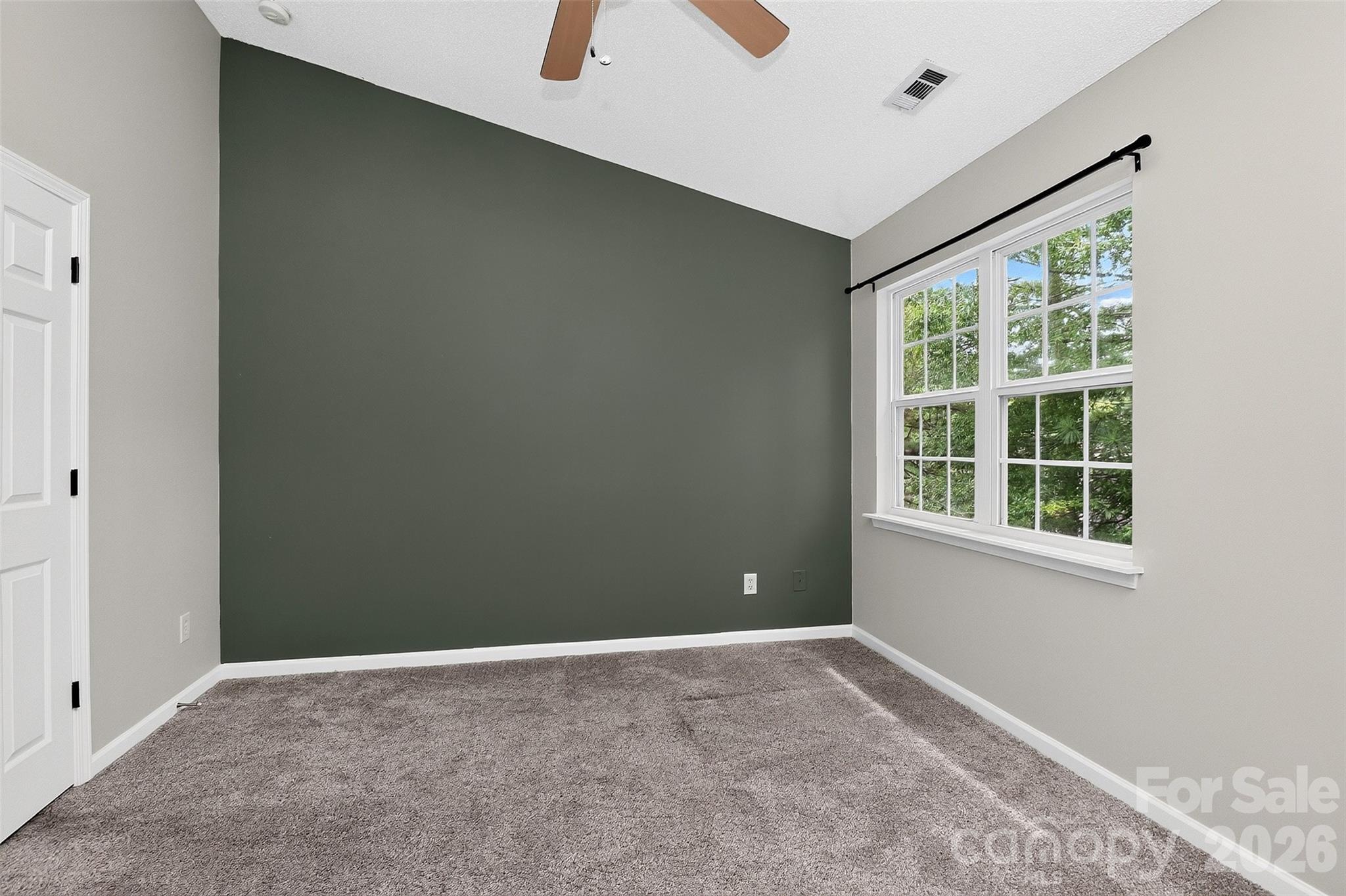 10866 Holly Ridge Boulevard — Charlotte