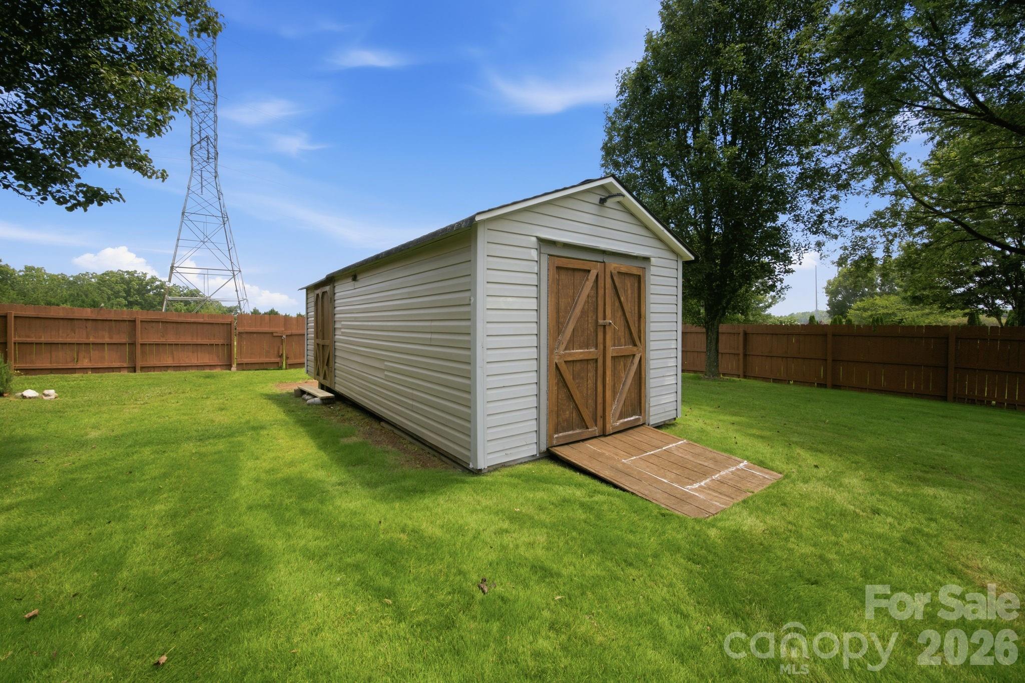 2426 Smith Cove Road — Denver