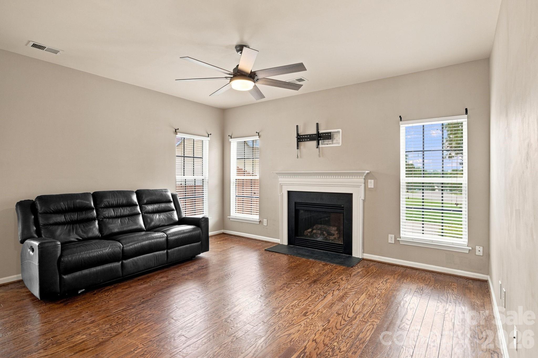 2426 Smith Cove Road — Denver