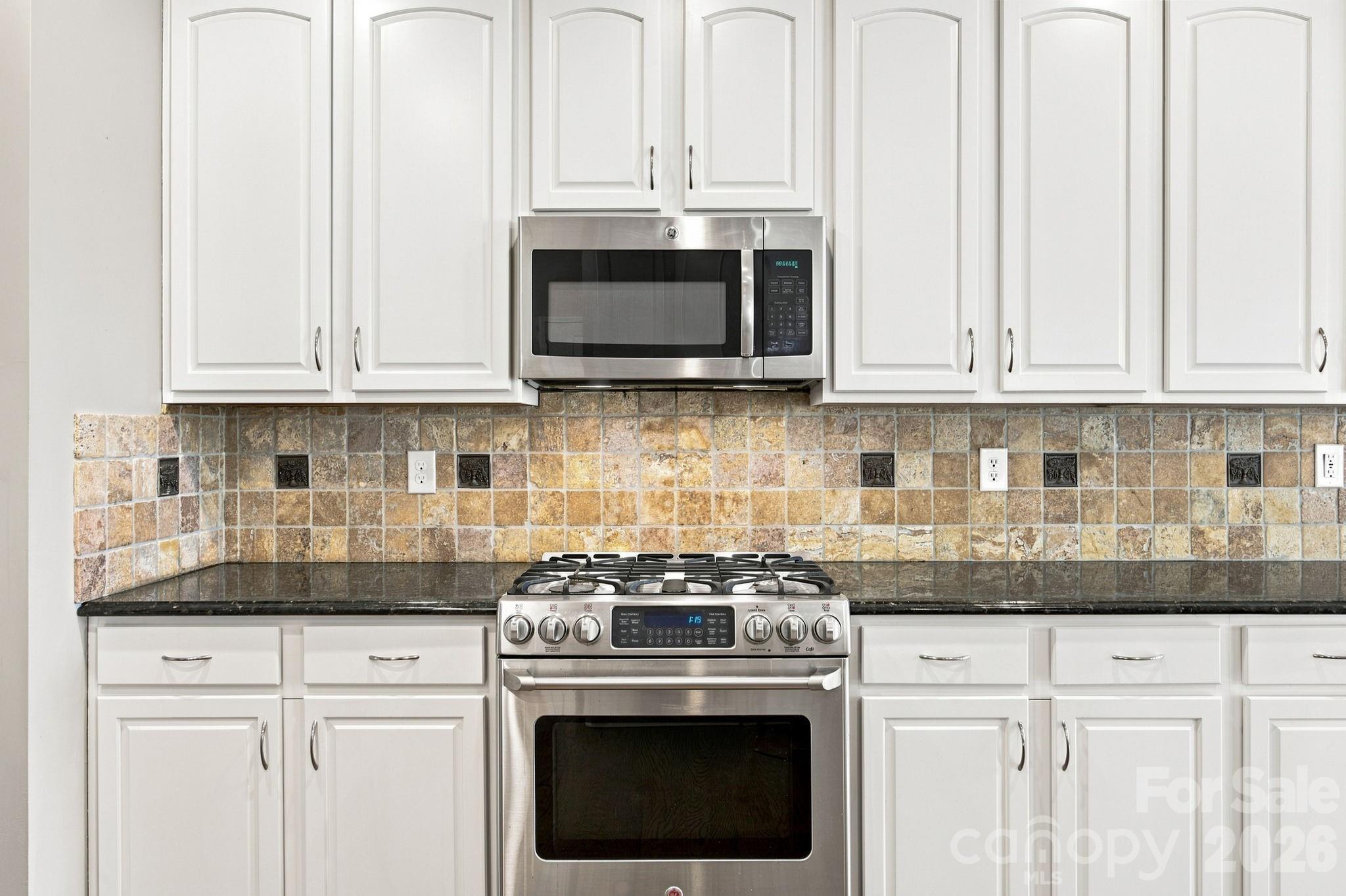2426 Smith Cove Road — Denver