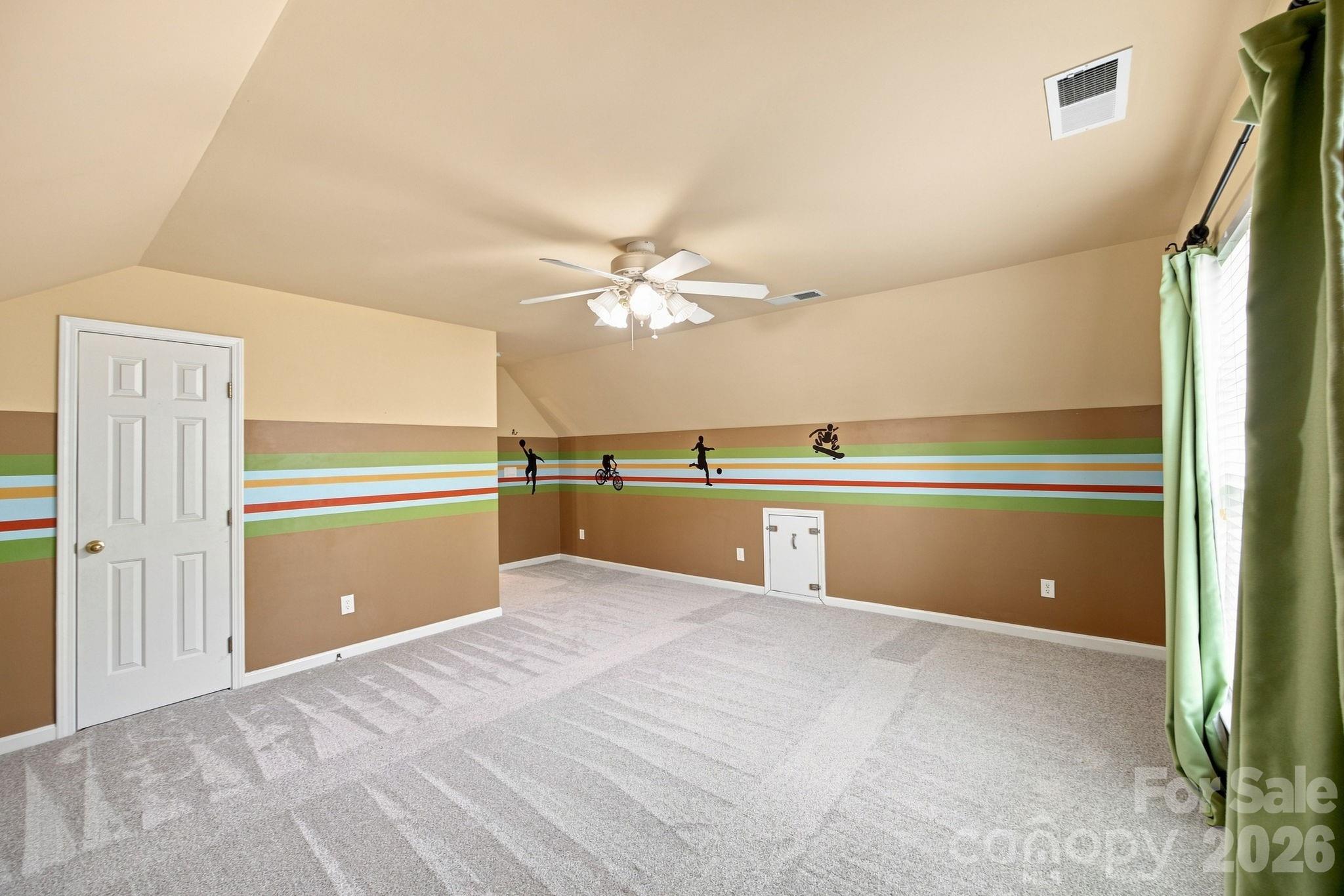 2426 Smith Cove Road — Denver