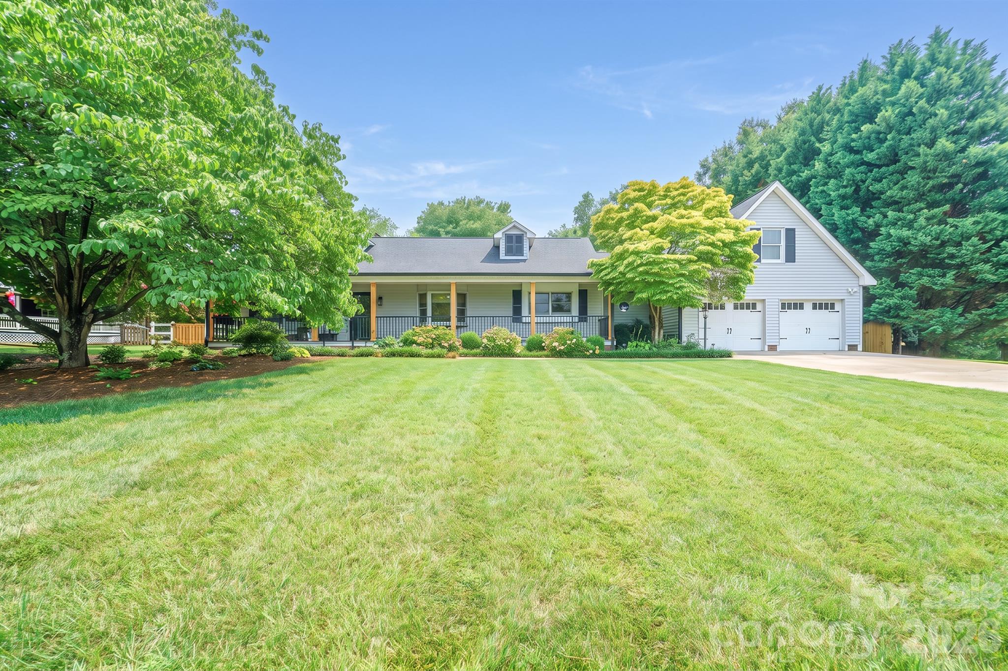 567 Canvasback Road — Mooresville