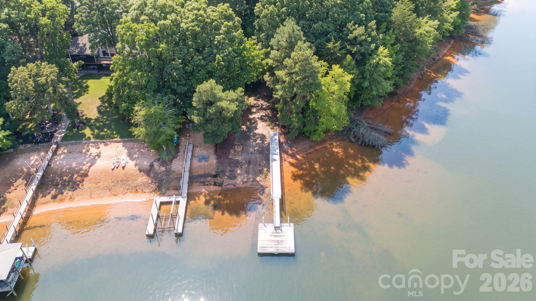 567 Canvasback Road — Mooresville