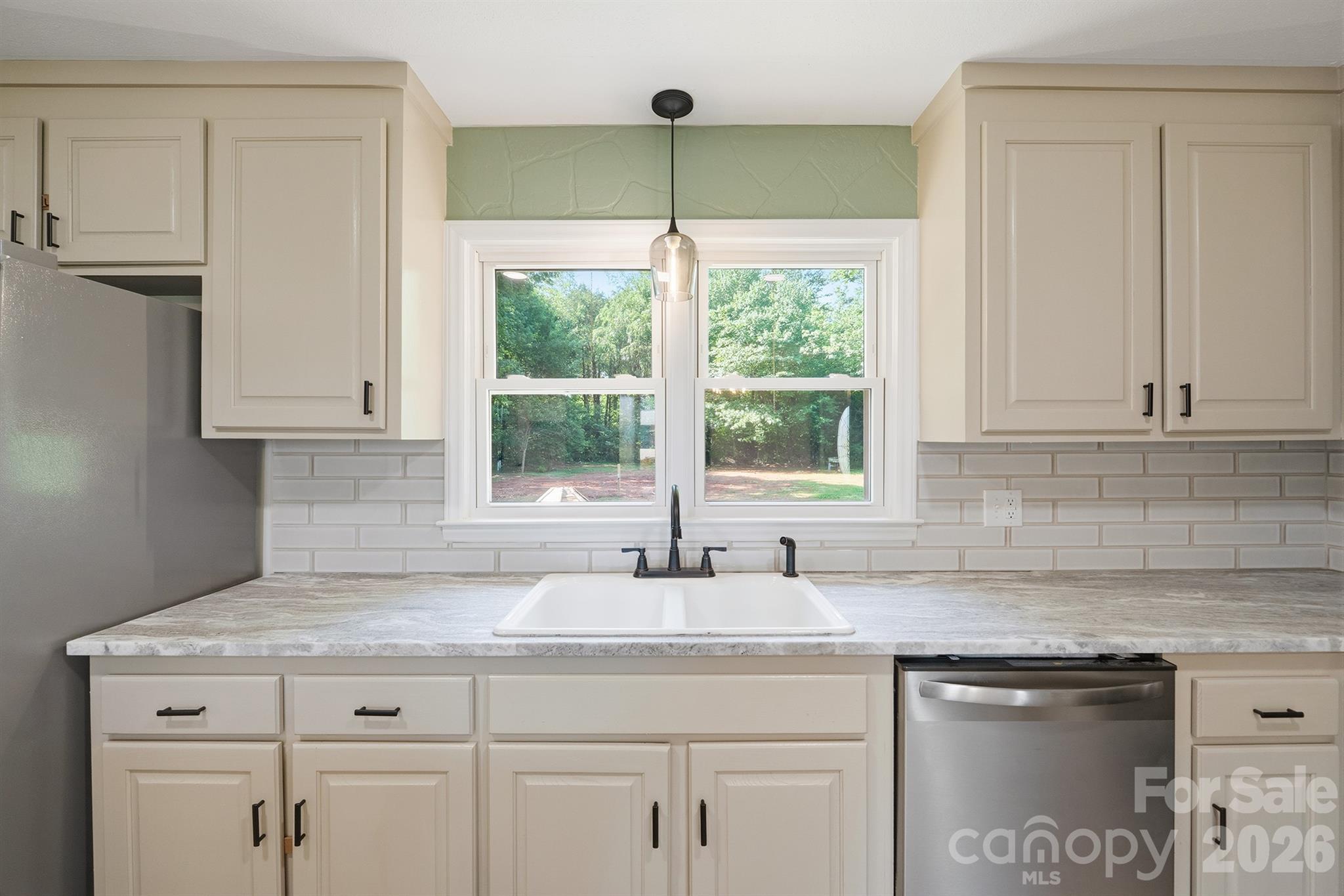 112 Summers Farm Road — Statesville