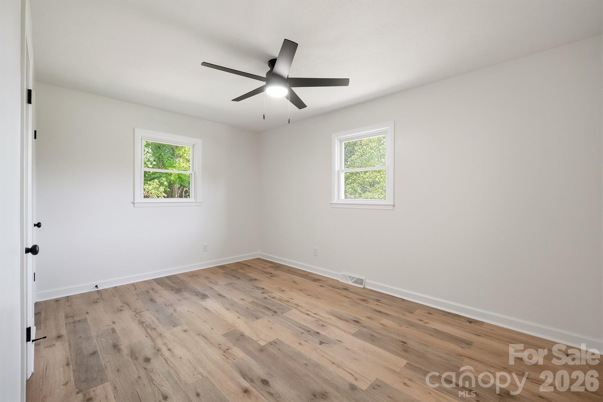 112 Summers Farm Road — Statesville