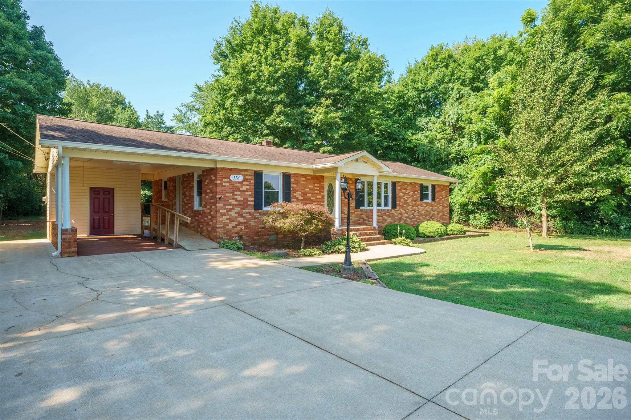 112 Summers Farm Road — Statesville