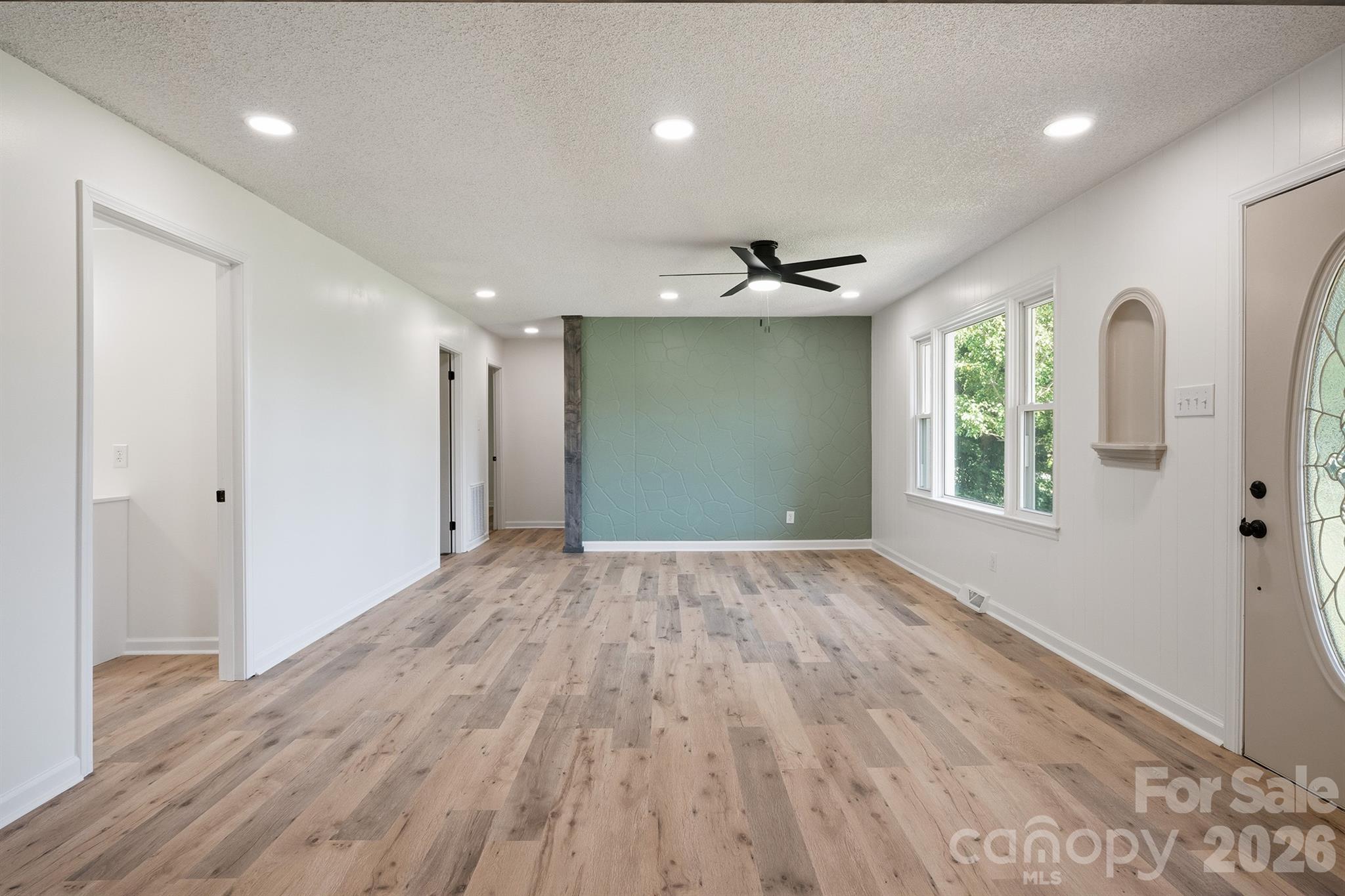 112 Summers Farm Road — Statesville