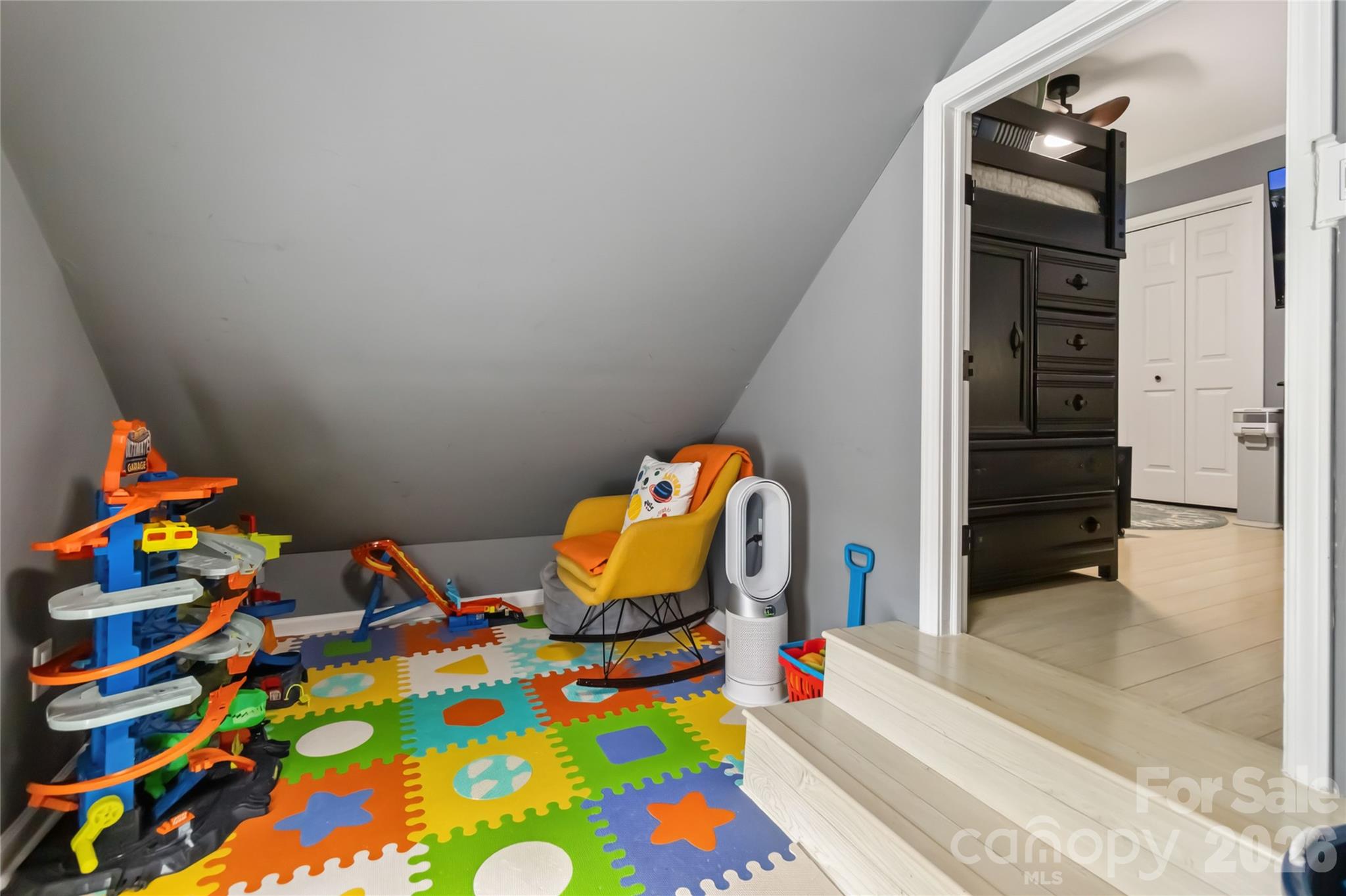 9122 Fairbridge Road — Charlotte