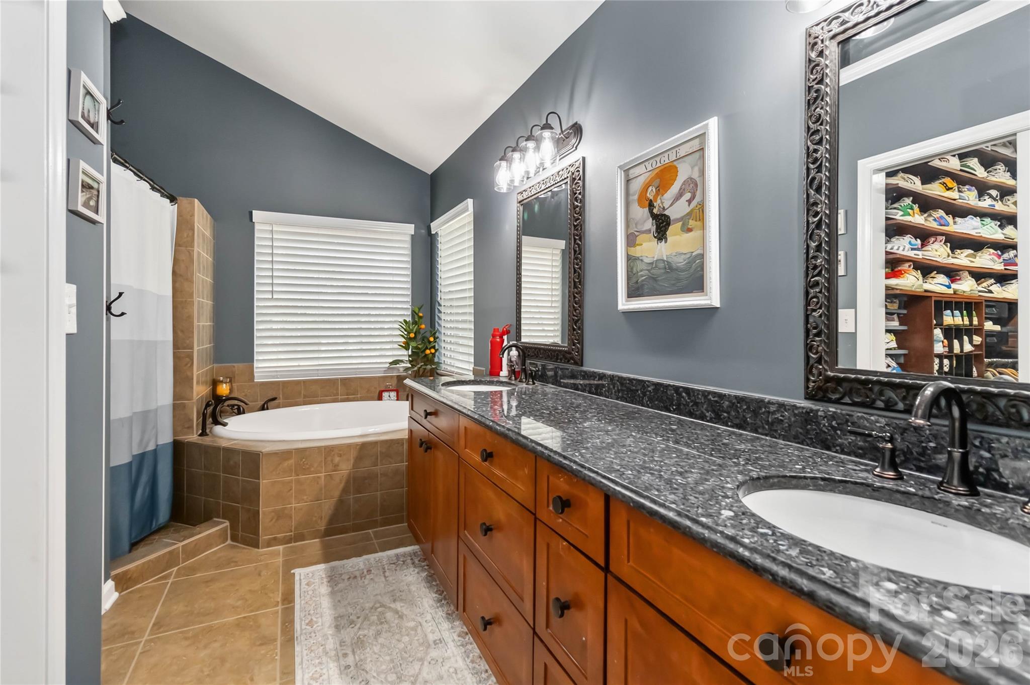 9122 Fairbridge Road — Charlotte