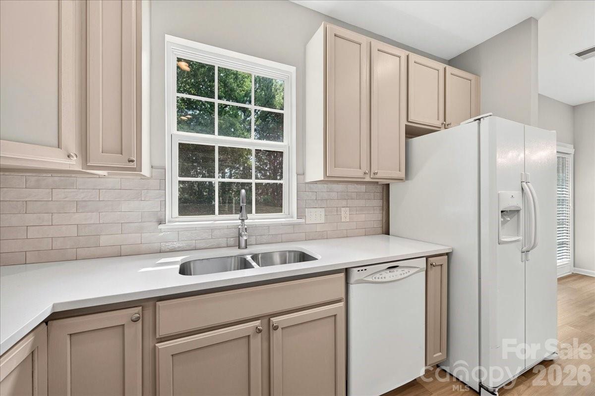 9236 Duckhorn Drive — Charlotte