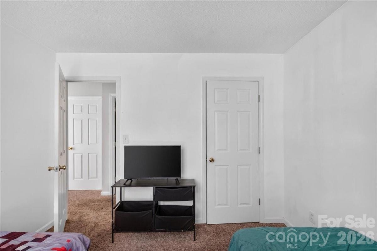 9207 Amy Drive — Charlotte