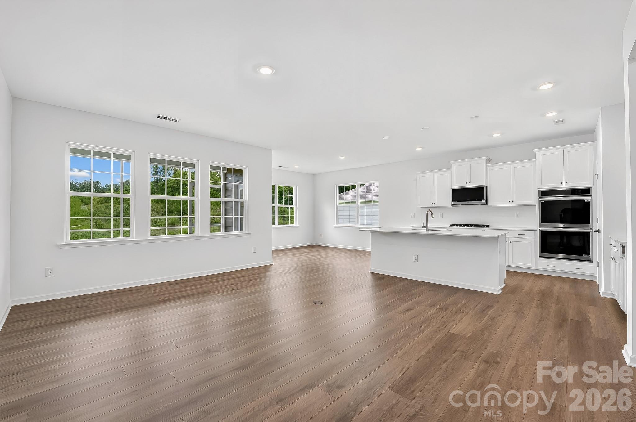 8548 Norman Forest Road #313 — Lancaster