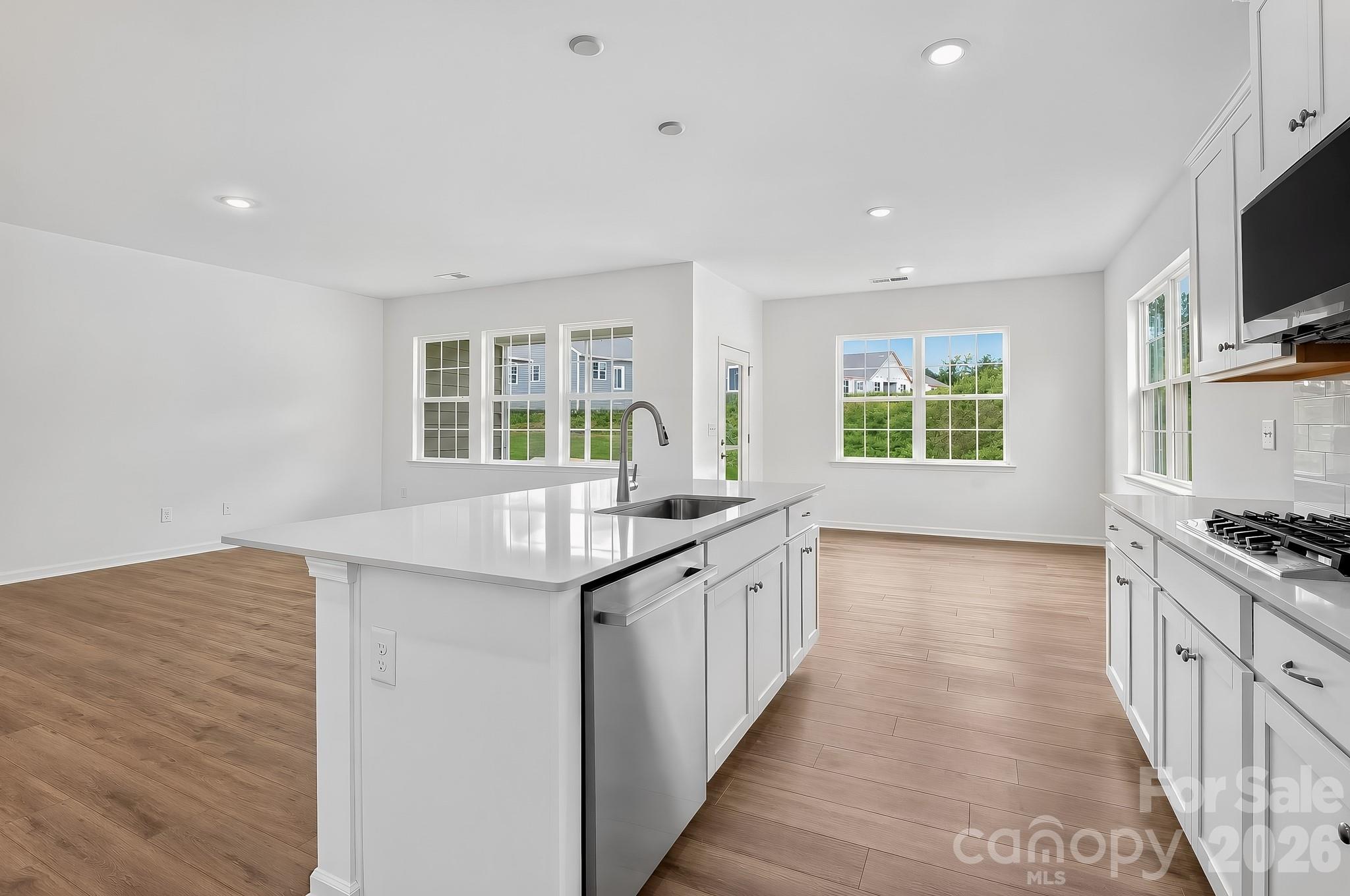 8548 Norman Forest Road #313 — Lancaster